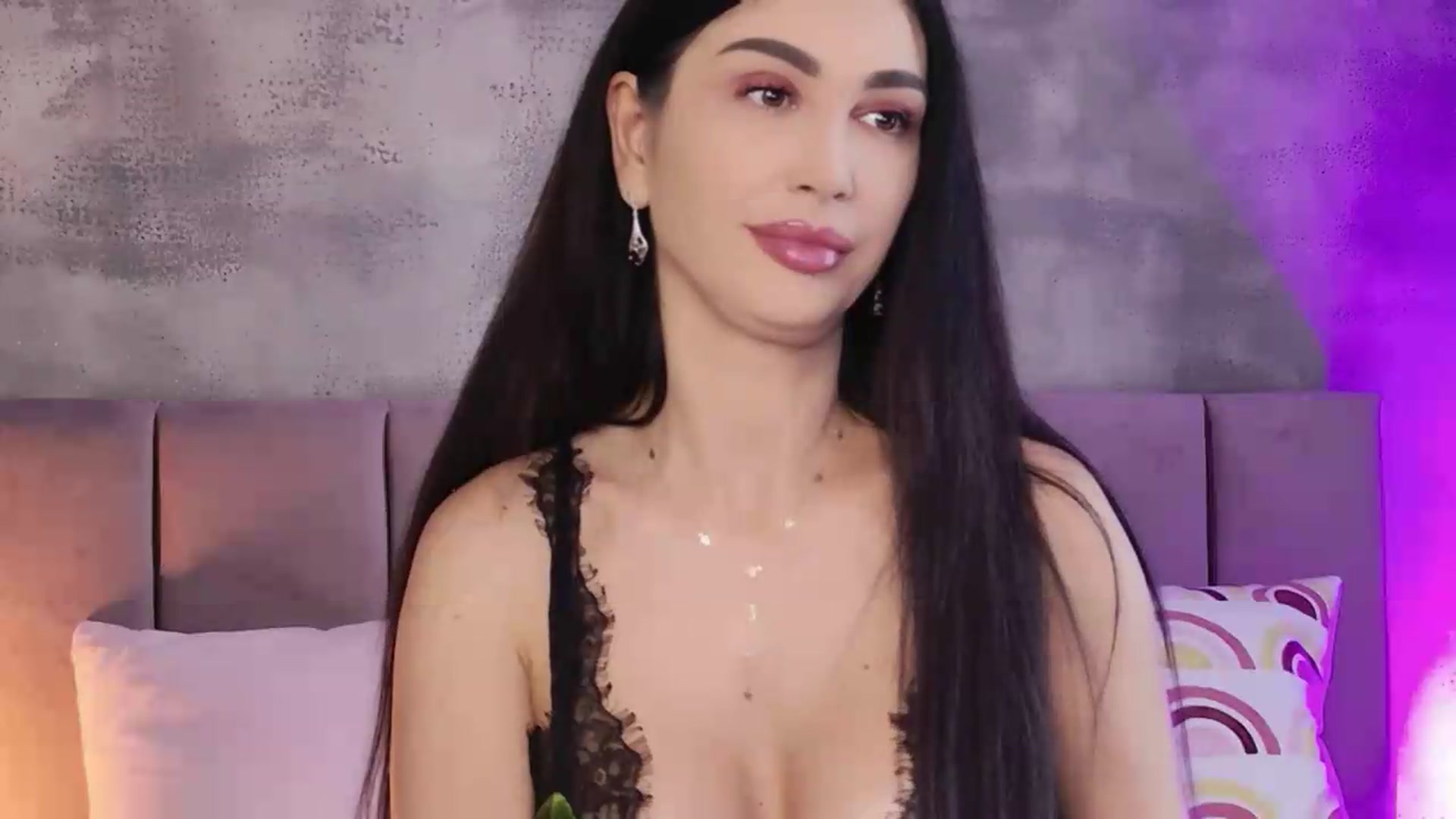 Gallery image thumbnail from Monalise's myfreecams stream on, 08/07/2026, 12:38 image 15 of 20
