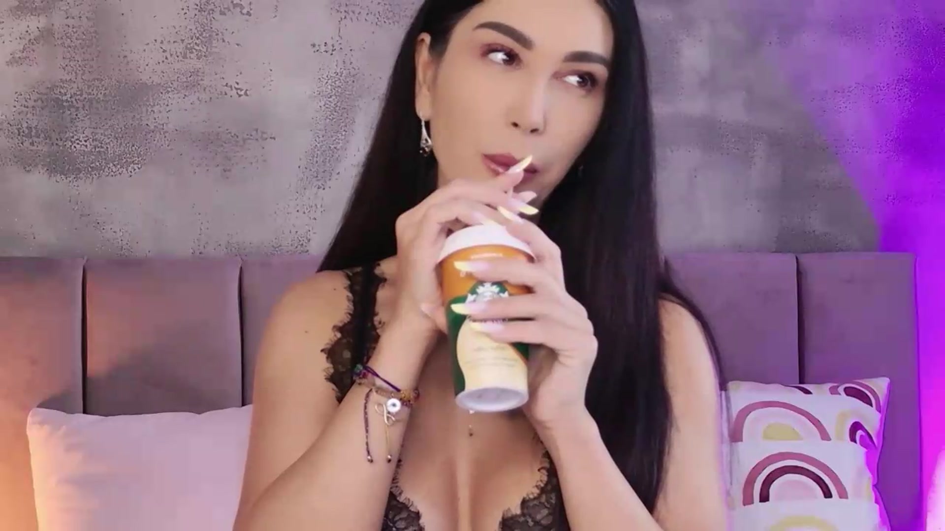 Gallery image thumbnail from Monalise's myfreecams stream on, 08/07/2026, 12:38 image 6 of 20