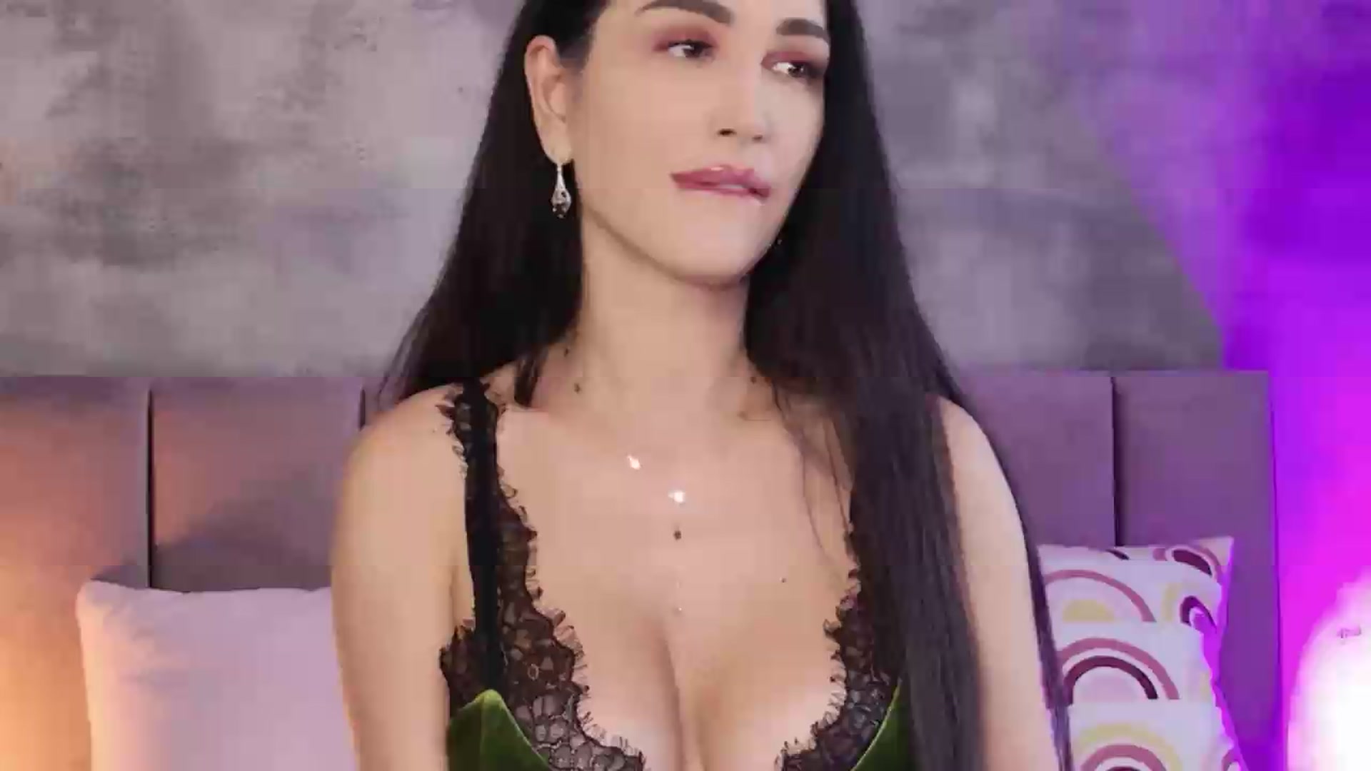 Gallery image thumbnail from Monalise's myfreecams stream on, 08/07/2026, 15:22 image 1 of 20
