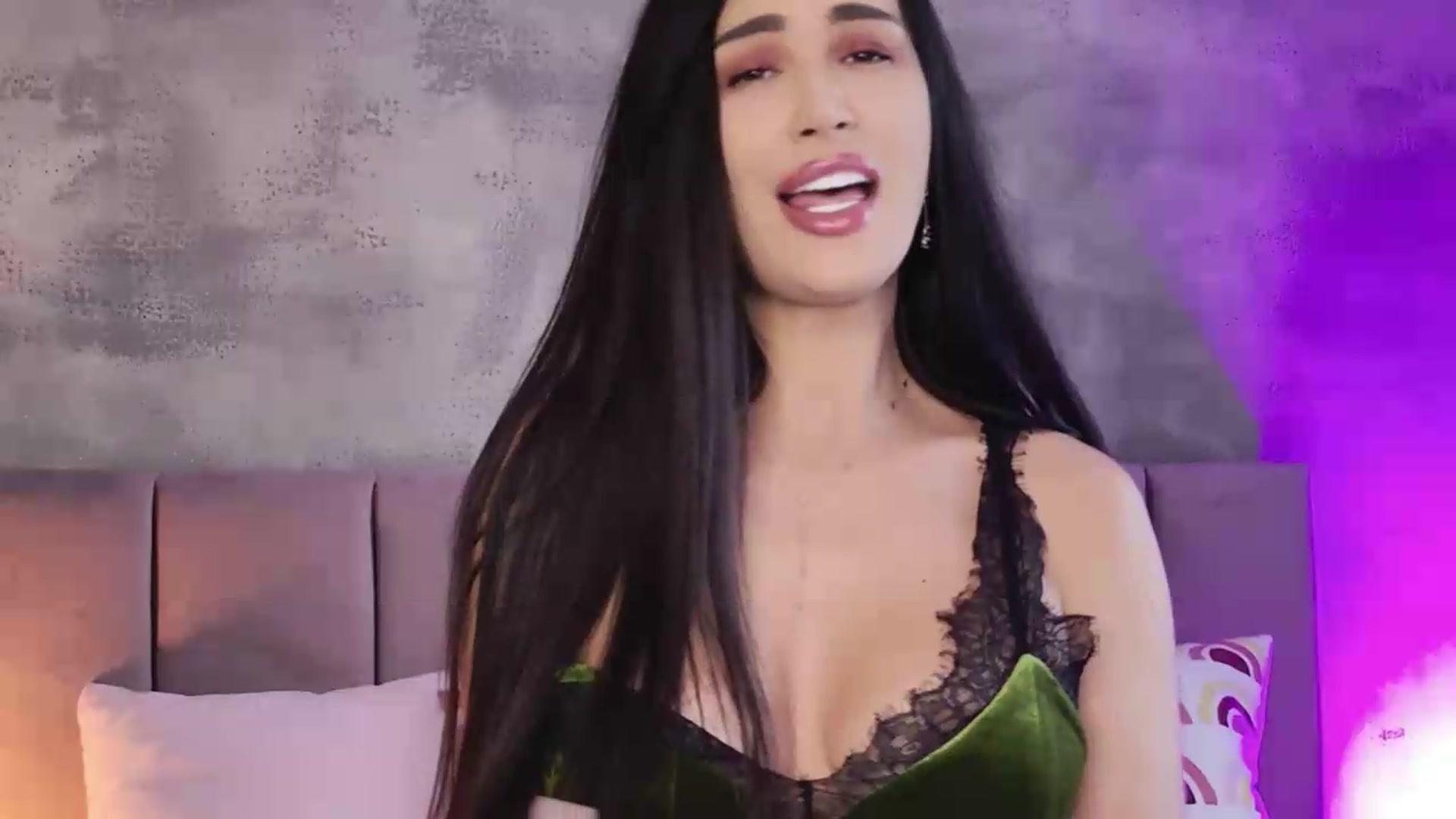 Gallery image thumbnail from Monalise's myfreecams stream on, 08/07/2026, 15:22 image 8 of 20