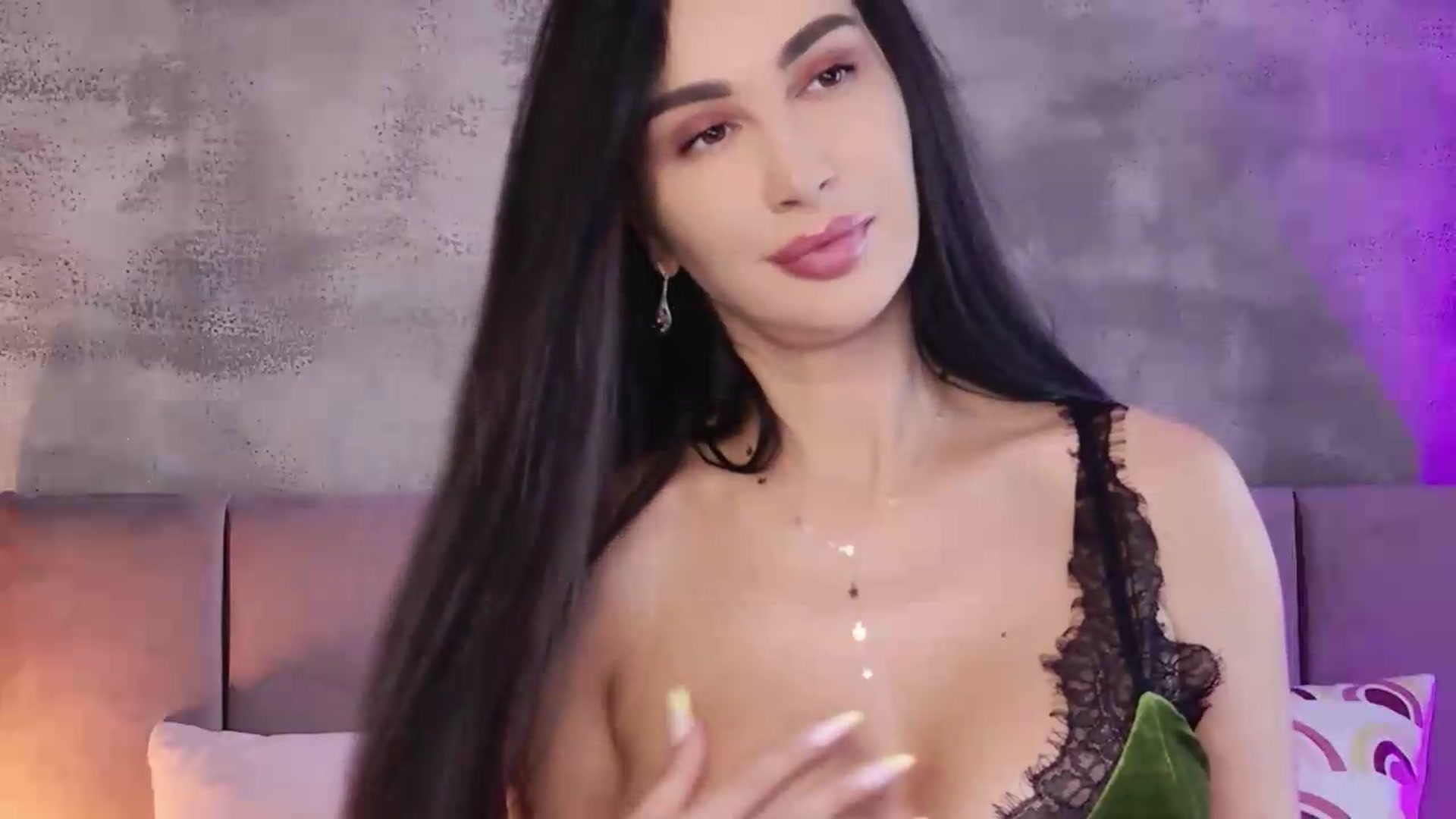 Gallery image thumbnail from Monalise's myfreecams stream on, 08/07/2026, 15:22 image 10 of 20