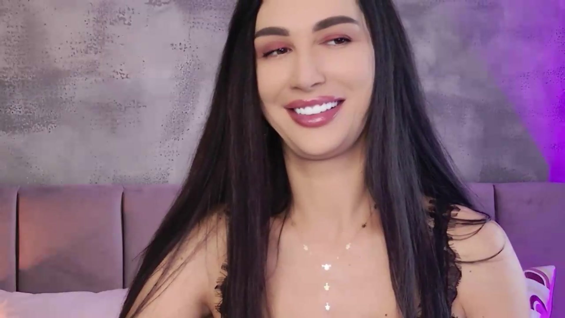 Gallery image thumbnail from Monalise's myfreecams stream on, 08/07/2026, 15:22 image 6 of 20