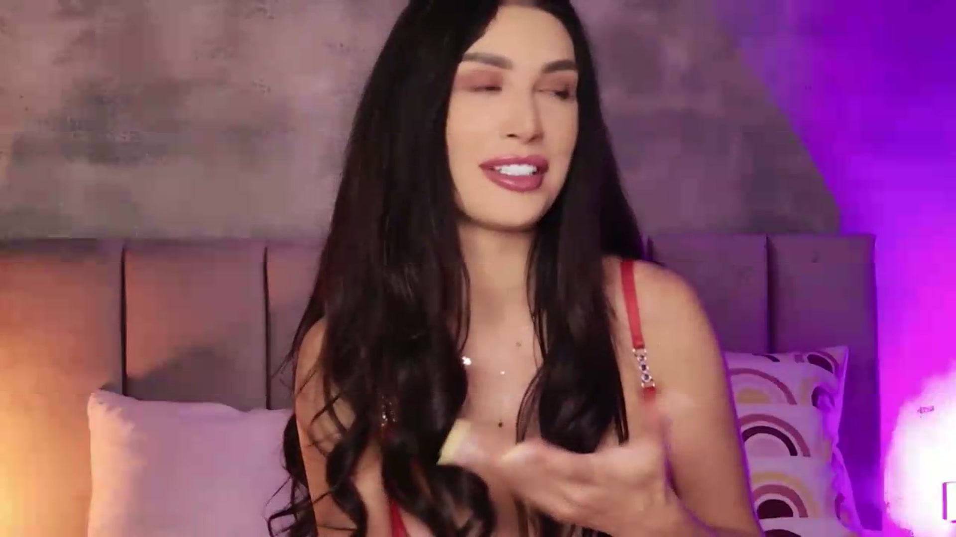 Gallery image thumbnail from Monalise's myfreecams stream on, 08/09/2026, 18:16 image 18 of 20