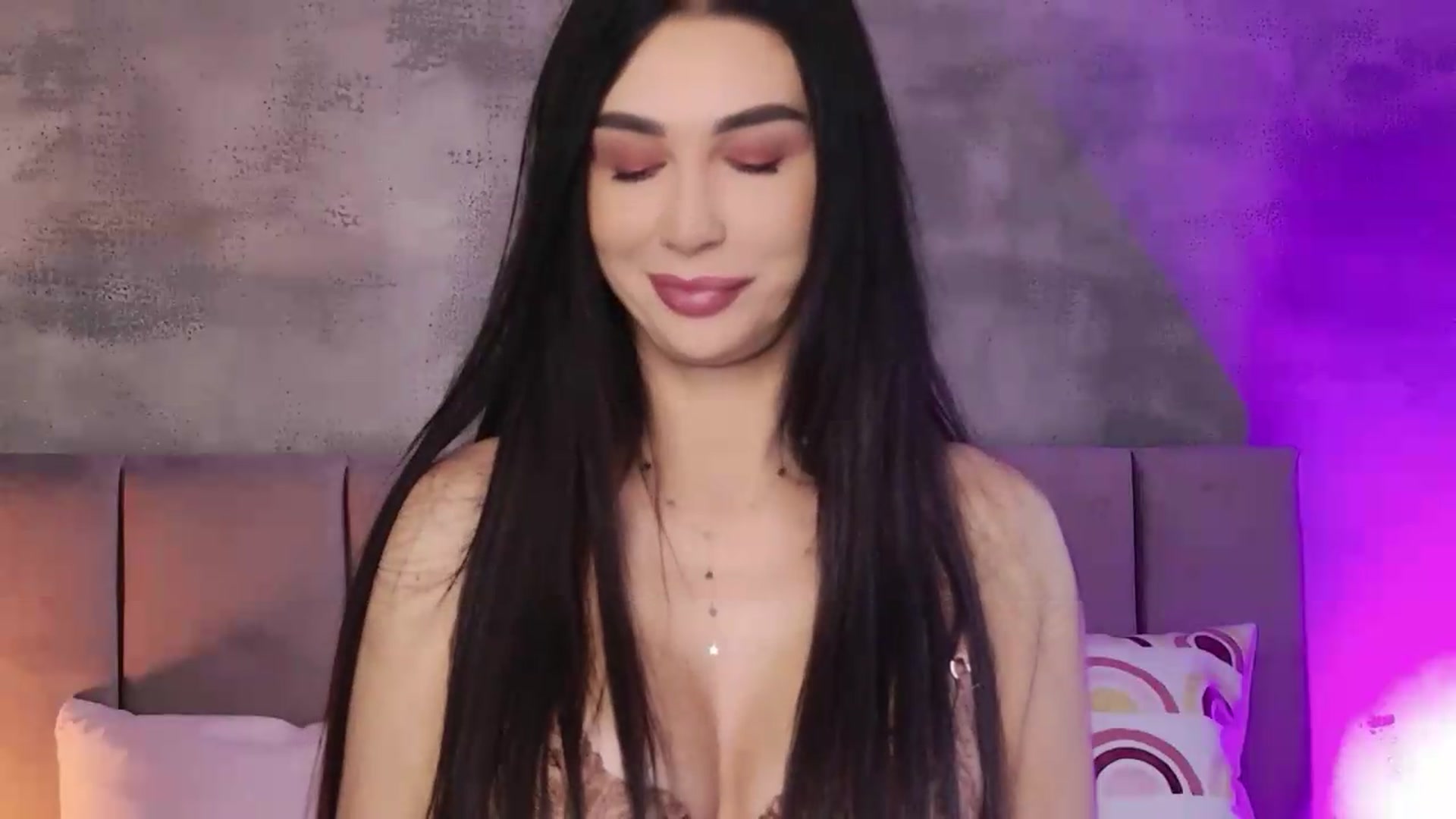 Gallery image thumbnail from Monalise's myfreecams stream on, 08/12/2026, 06:37 image 5 of 20
