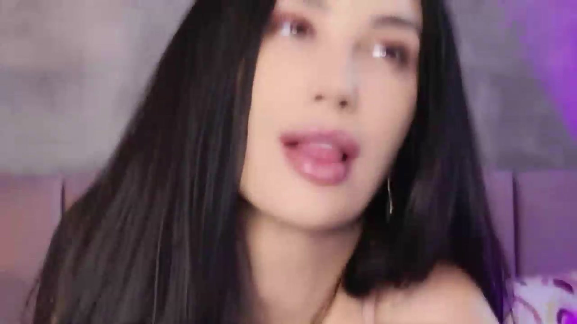 Gallery image thumbnail from Monalise's myfreecams stream on, 08/12/2026, 07:33 image 4 of 20