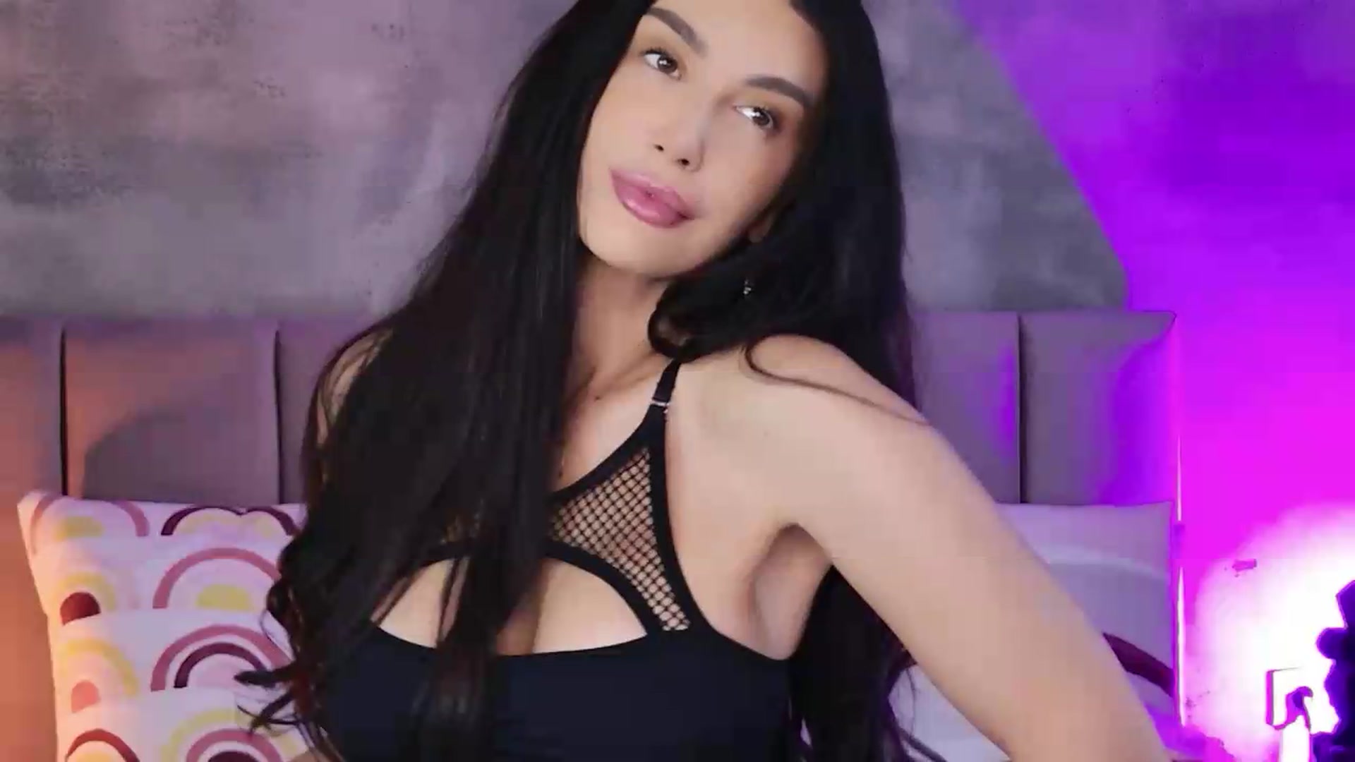 Gallery image thumbnail from Monalise's myfreecams stream on, 08/22/2026, 14:58 image 15 of 20