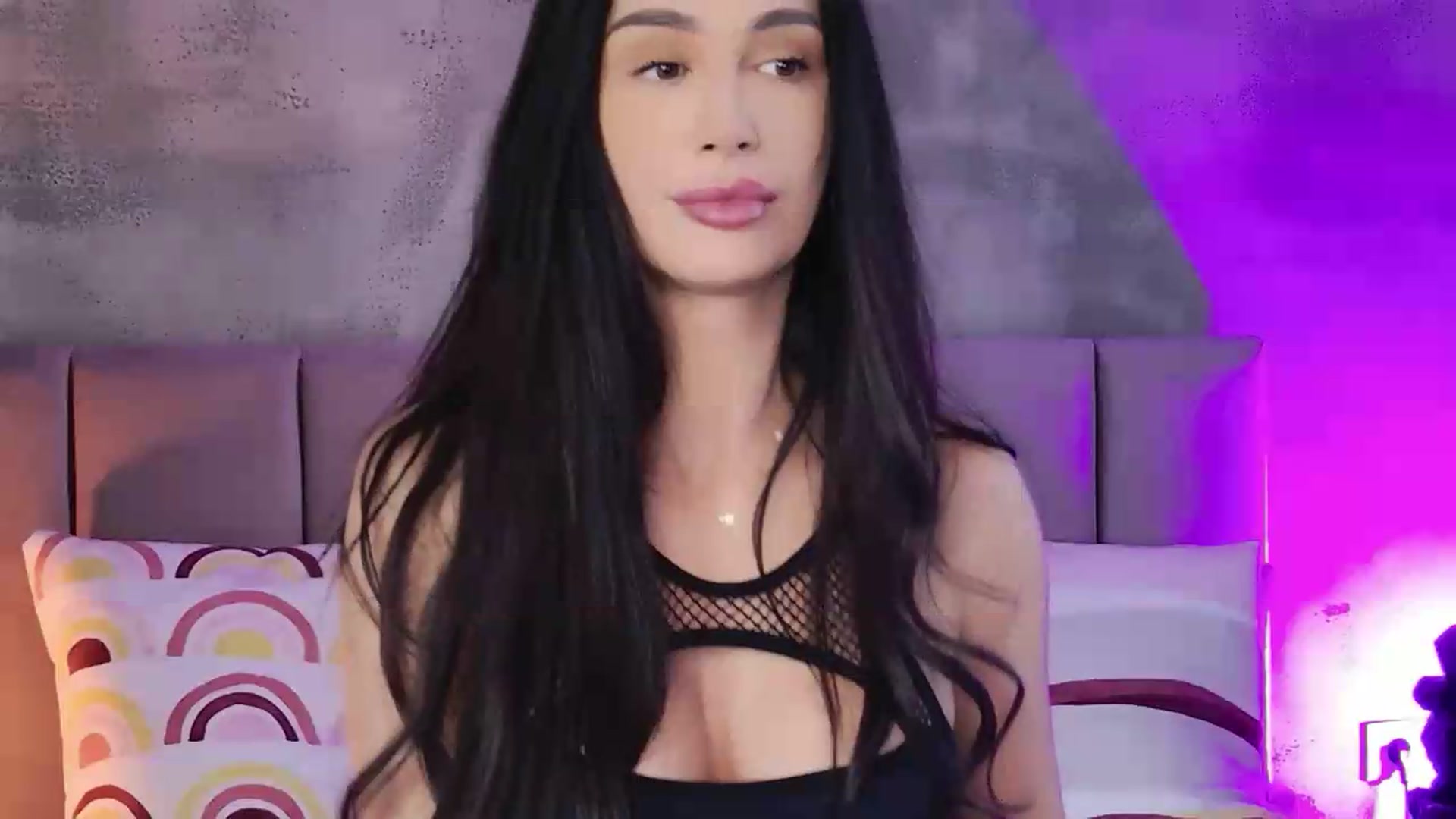 Gallery image thumbnail from Monalise's myfreecams stream on, 08/22/2026, 14:58 image 16 of 20
