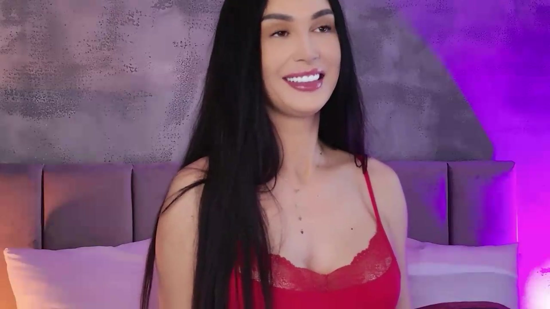 Gallery image thumbnail from Monalise's myfreecams stream on, 08/23/2026, 15:36 image 6 of 20
