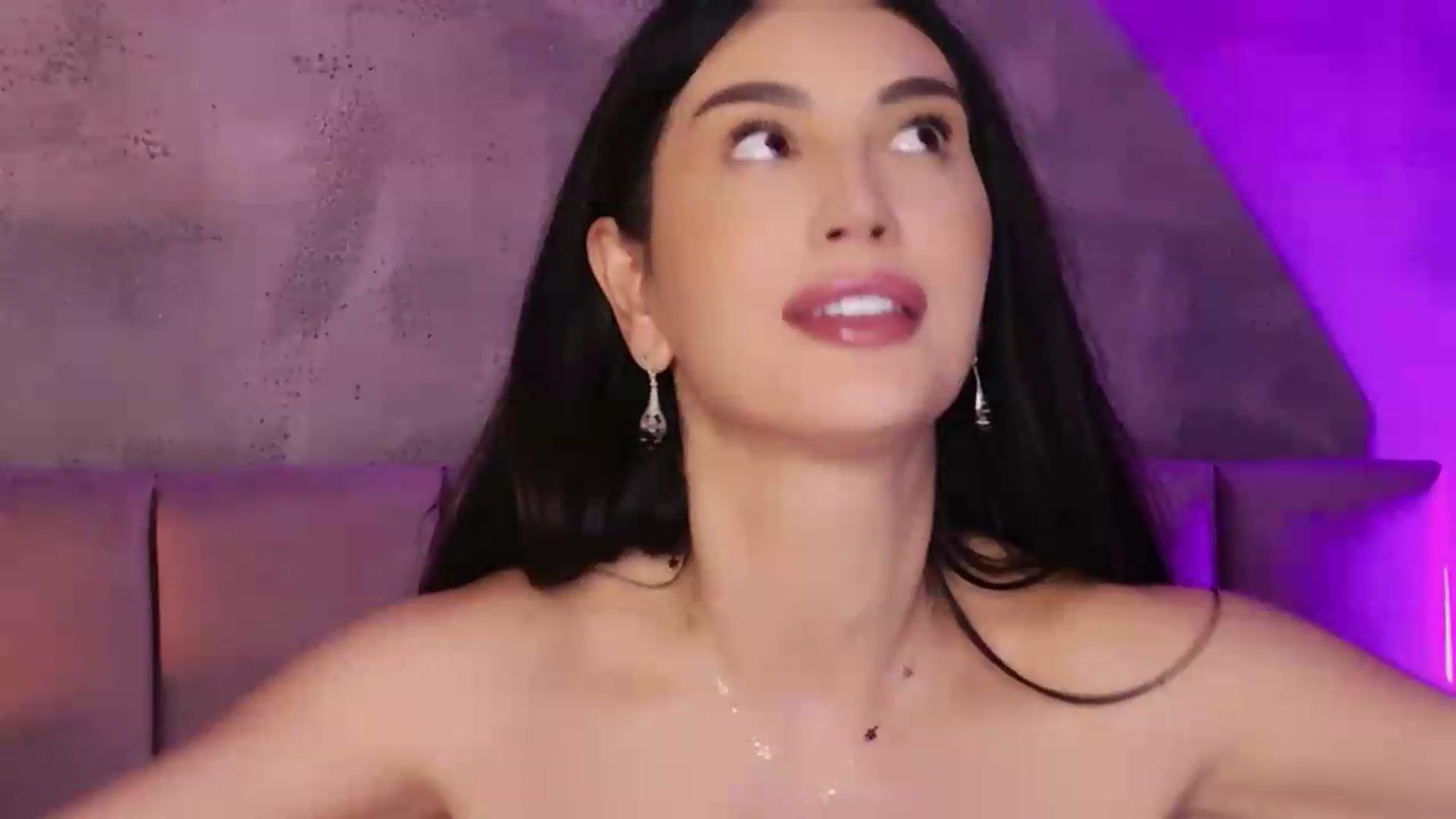 Gallery image thumbnail from Monalise's myfreecams stream on, 08/27/2026, 18:12 image 14 of 20
