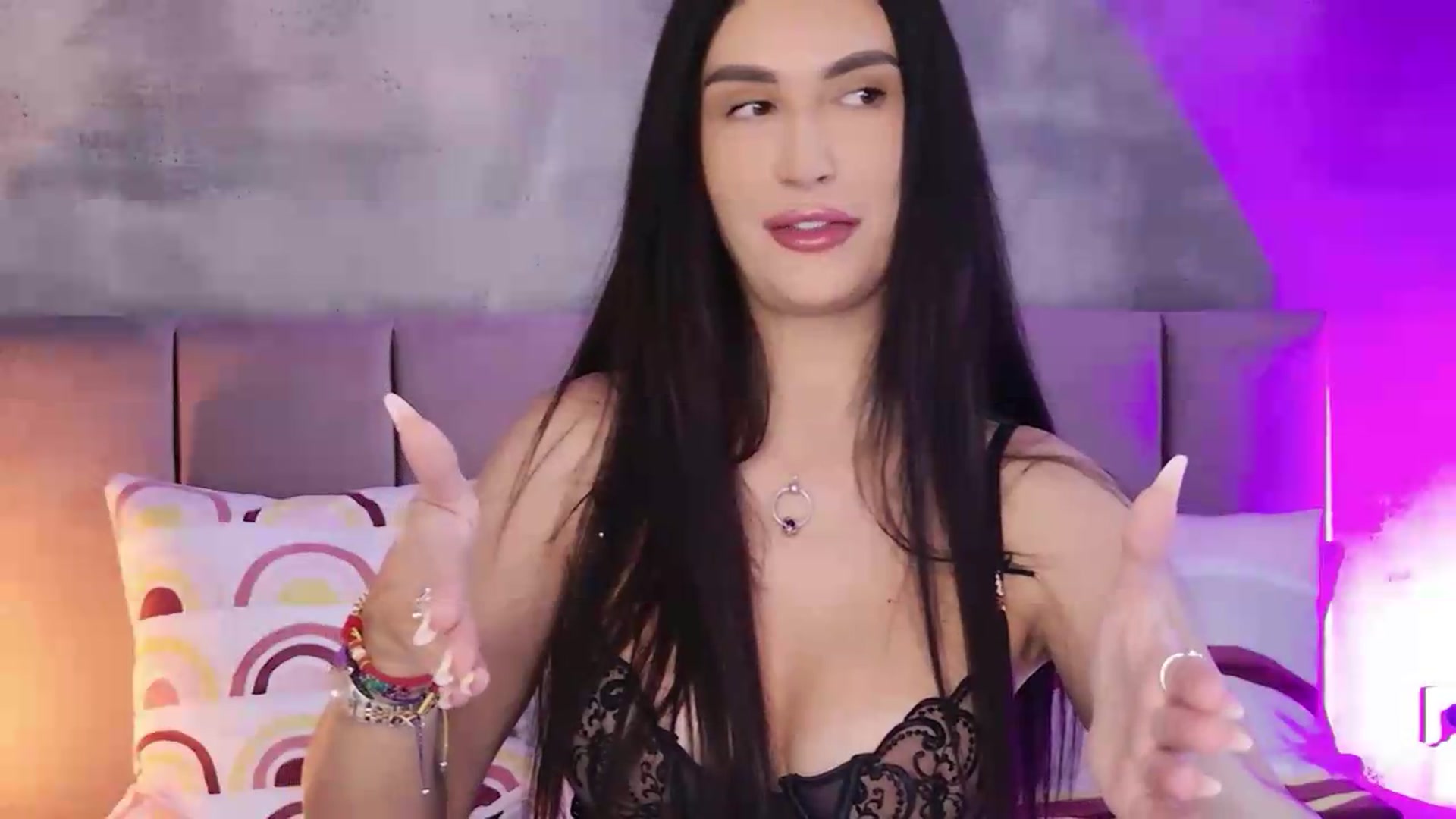 Gallery image thumbnail from Monalise's myfreecams stream on, 08/28/2026, 16:16 image 6 of 20