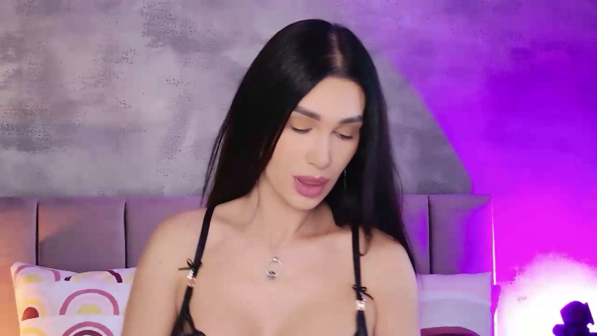 Gallery image thumbnail from Monalise's myfreecams stream on, 08/28/2026, 16:16 image 10 of 20
