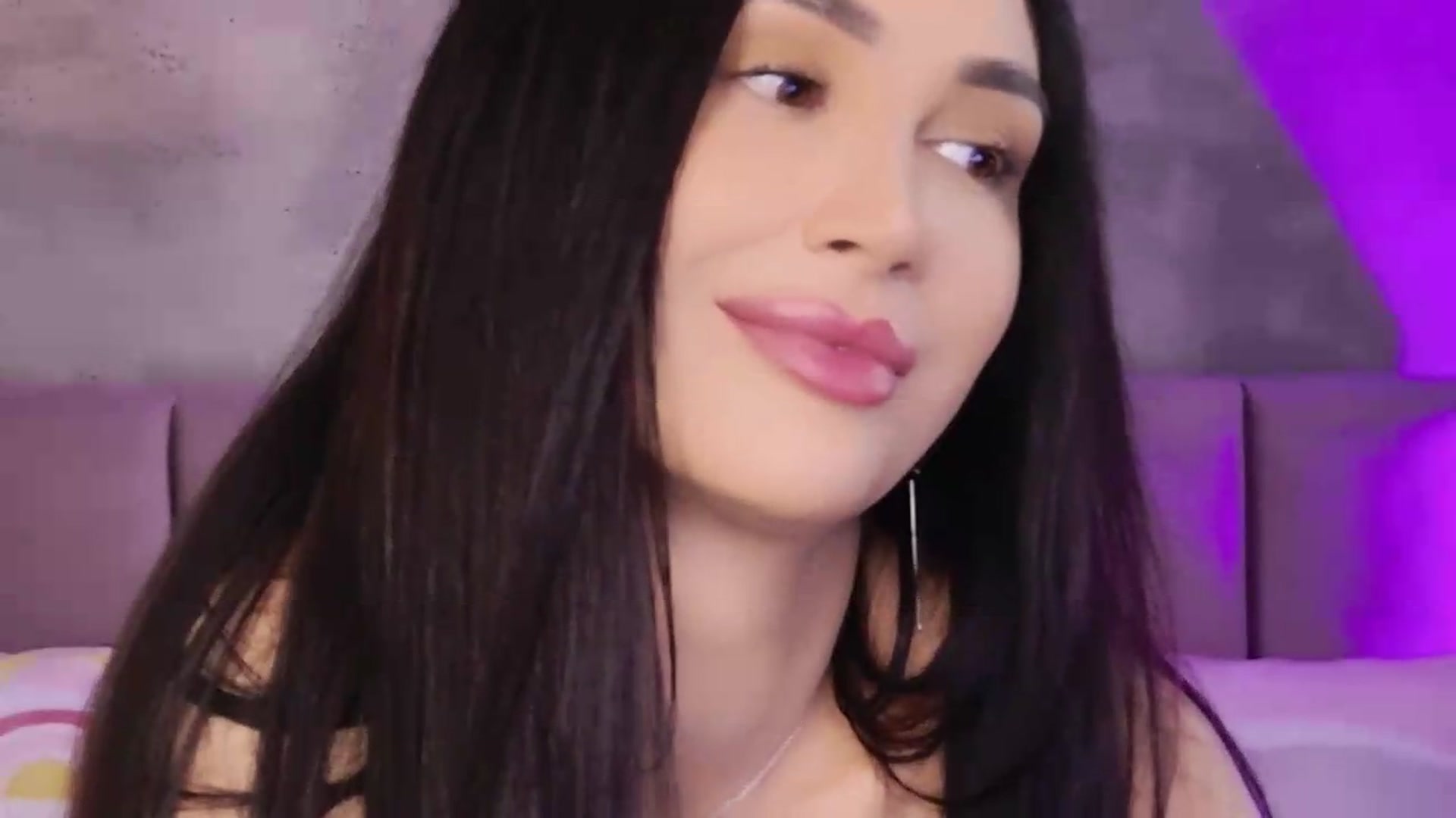 Gallery image thumbnail from Monalise's myfreecams stream on, 08/28/2026, 16:16 image 20 of 20
