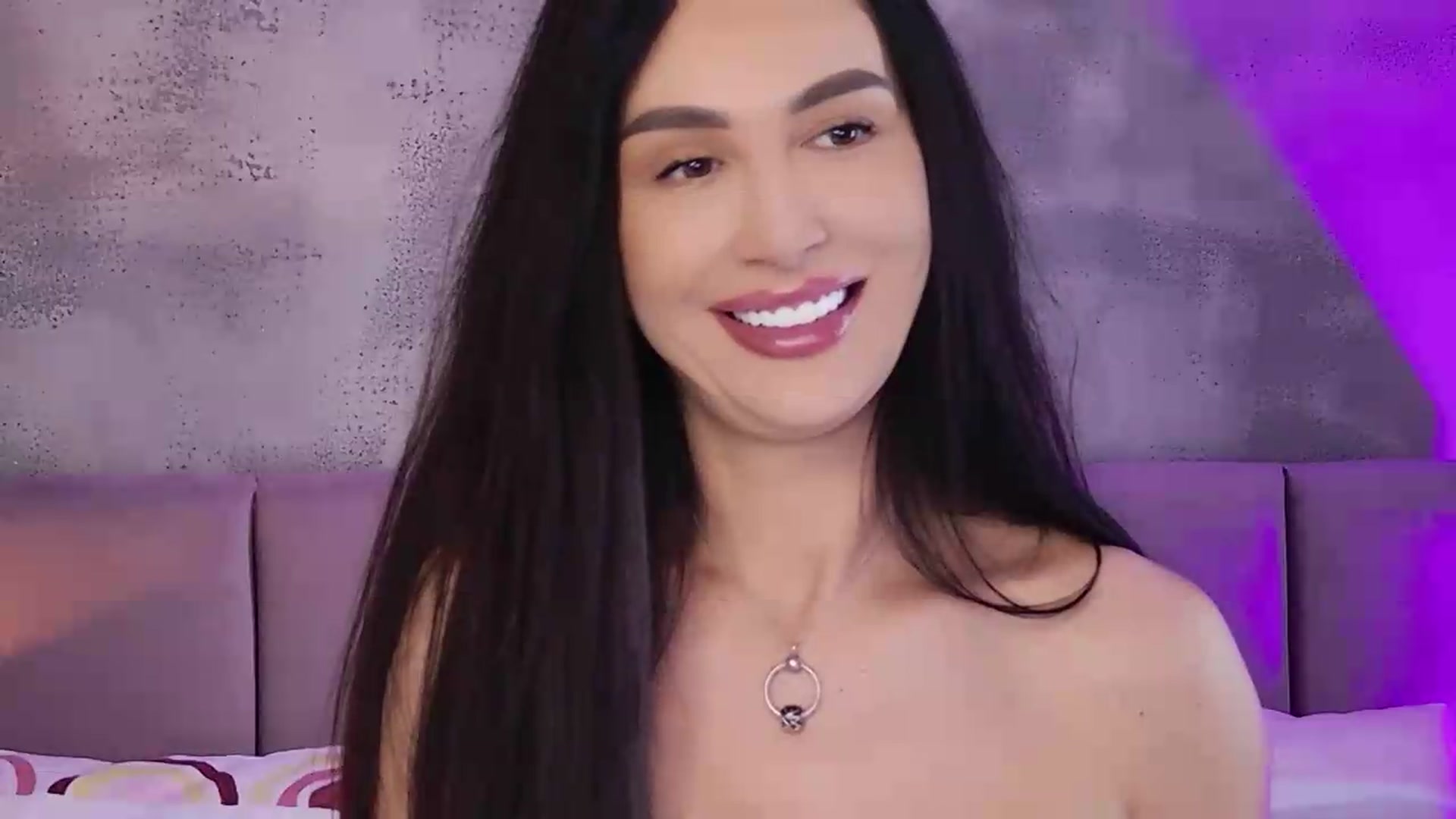 Gallery image thumbnail from Monalise's myfreecams stream on, 08/30/2026, 15:58 image 14 of 20