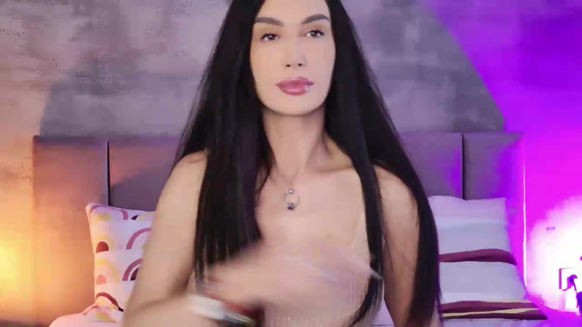 Gallery image thumbnail from Monalise's myfreecams stream on, 08/30/2026, 15:58 image 4 of 20