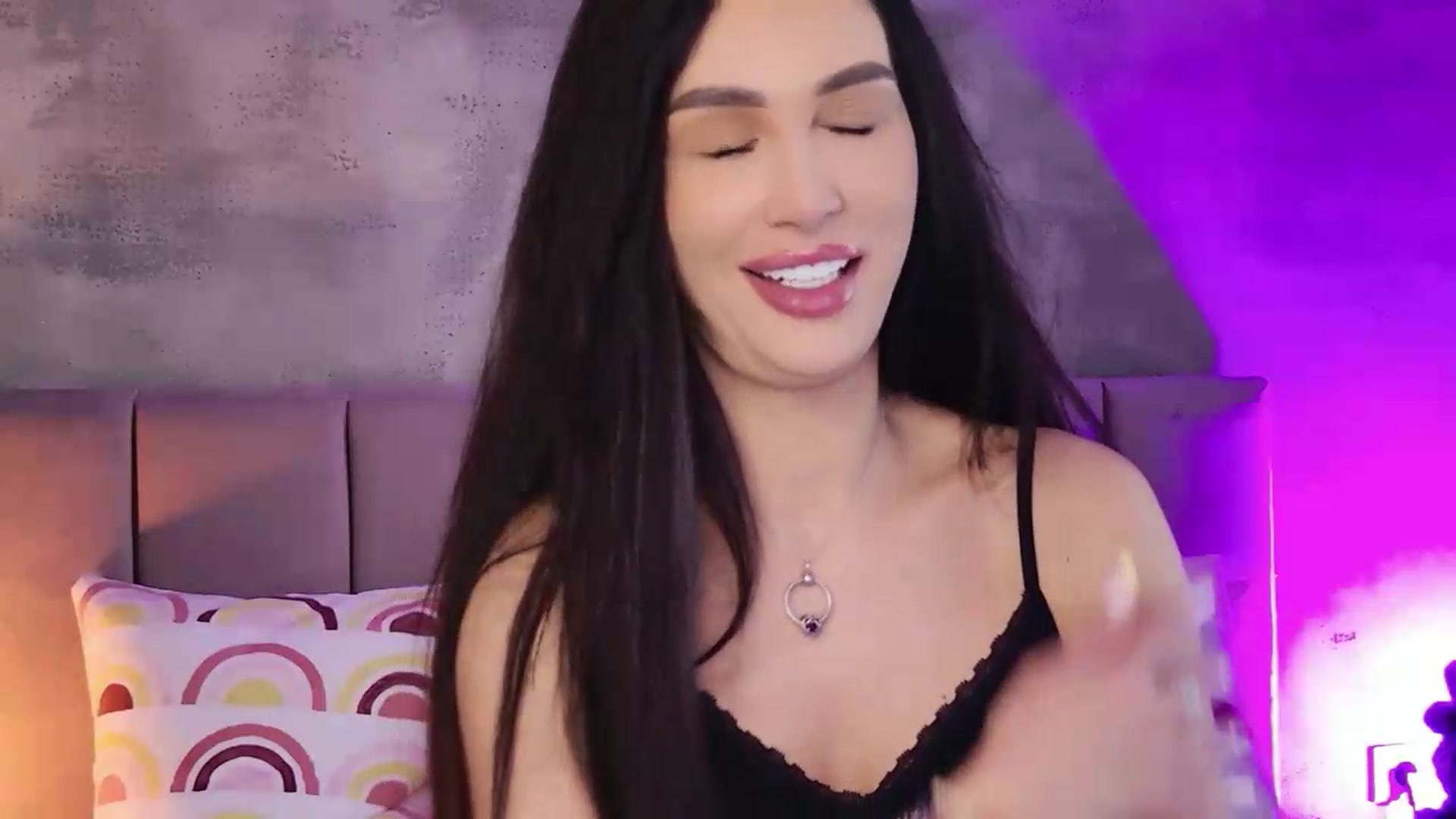 Gallery image thumbnail from Monalise's myfreecams stream on, 08/30/2026, 15:58 image 19 of 20
