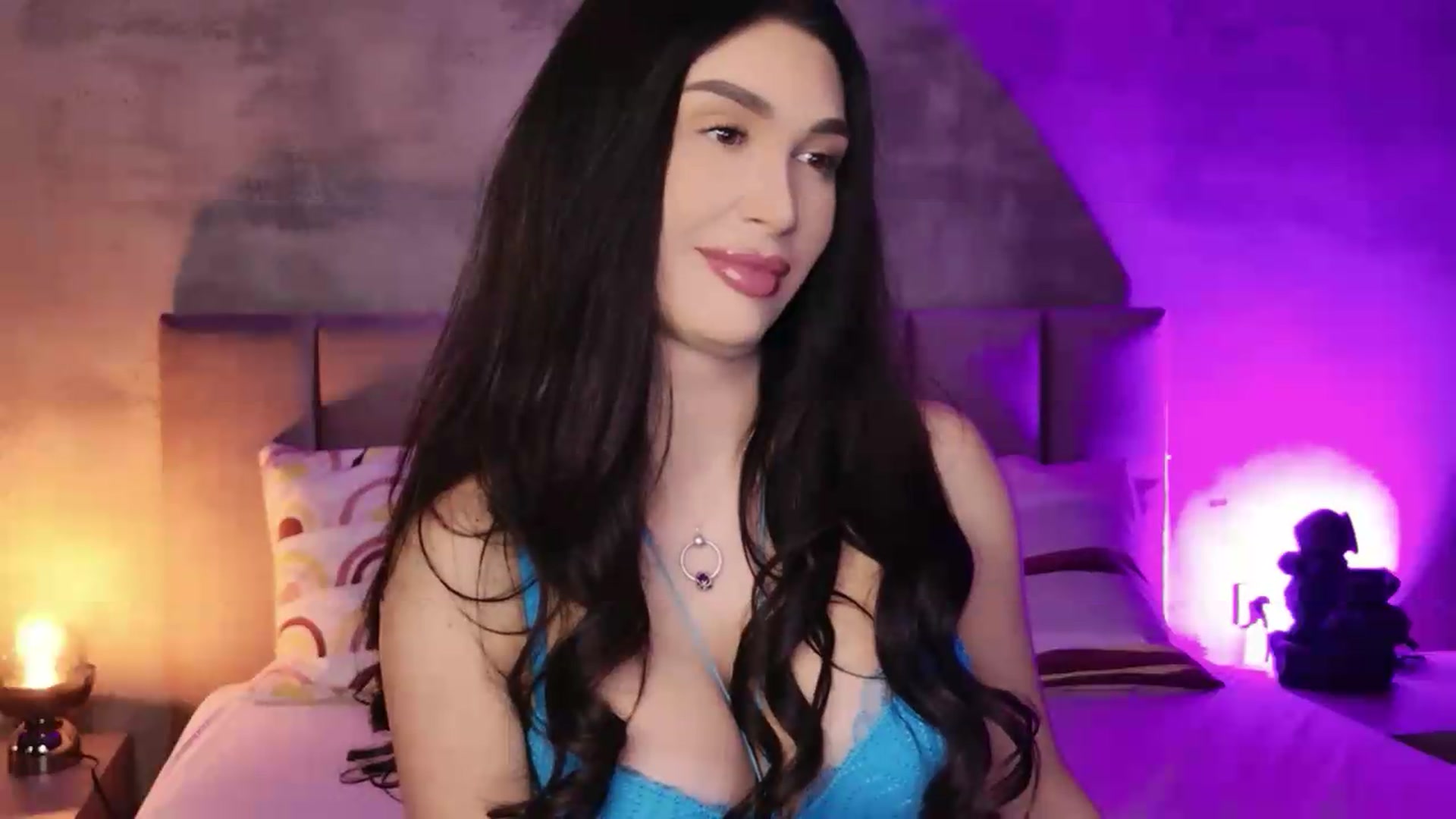 Gallery image thumbnail from Monalise's myfreecams stream on, 08/31/2026, 18:03 image 5 of 20