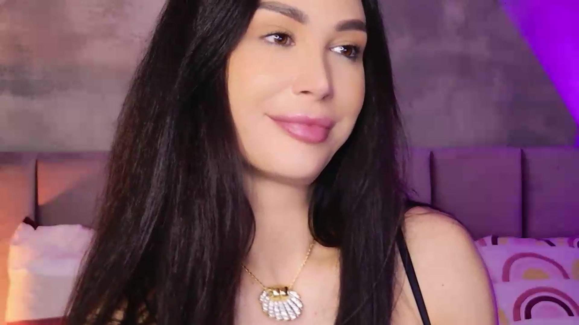 Gallery image thumbnail from Monalise's myfreecams stream on, 09/03/2026, 18:17 image 12 of 20