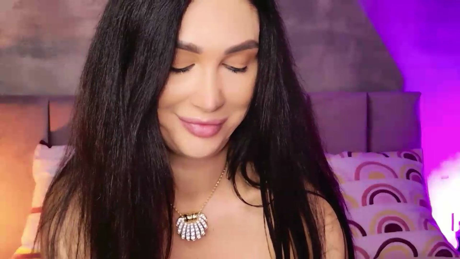 Gallery image thumbnail from Monalise's myfreecams stream on, 09/03/2026, 18:53 image 13 of 20