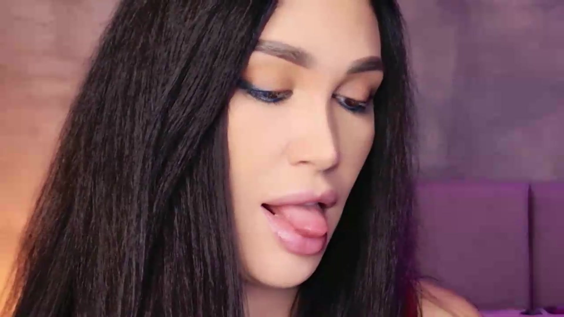 Gallery image thumbnail from Monalise's myfreecams stream on, 09/04/2026, 18:43 image 15 of 20