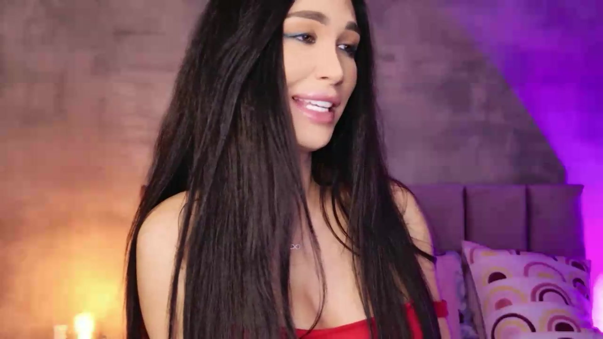 Gallery image thumbnail from Monalise's myfreecams stream on, 09/04/2026, 18:43 image 16 of 20