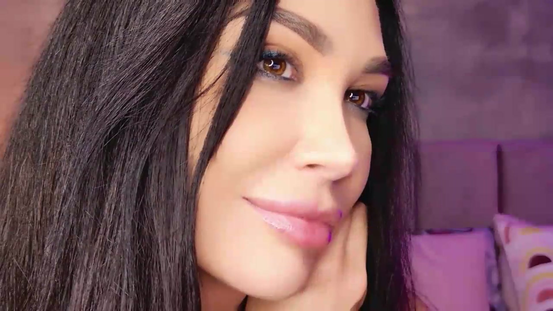 Gallery image thumbnail from Monalise's myfreecams stream on, 09/04/2026, 20:33 image 20 of 20