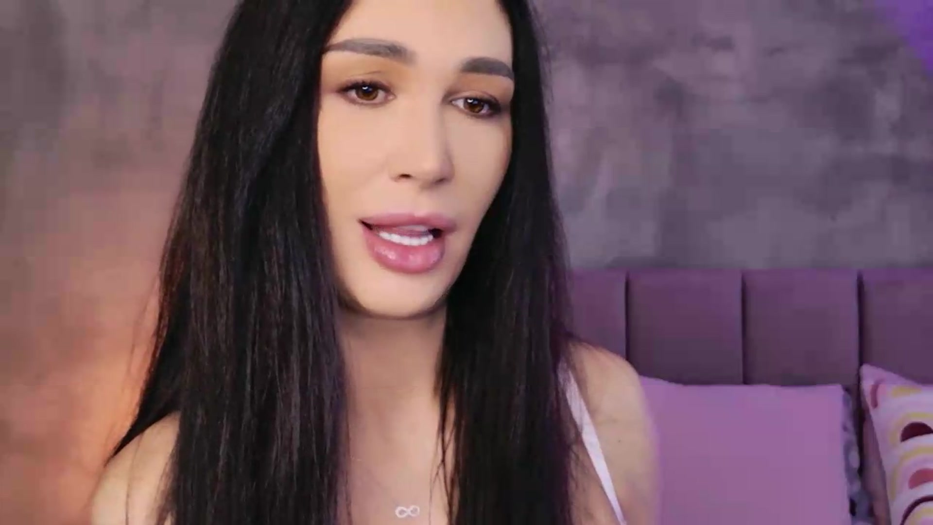 Gallery image thumbnail from Monalise's myfreecams stream on, 09/05/2026, 16:06 image 9 of 20