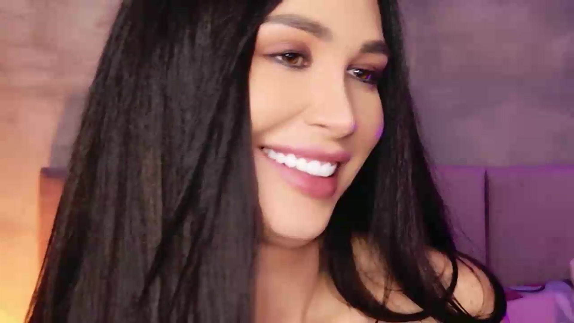 Gallery image thumbnail from Monalise's myfreecams stream on, 09/06/2026, 20:55 image 12 of 20