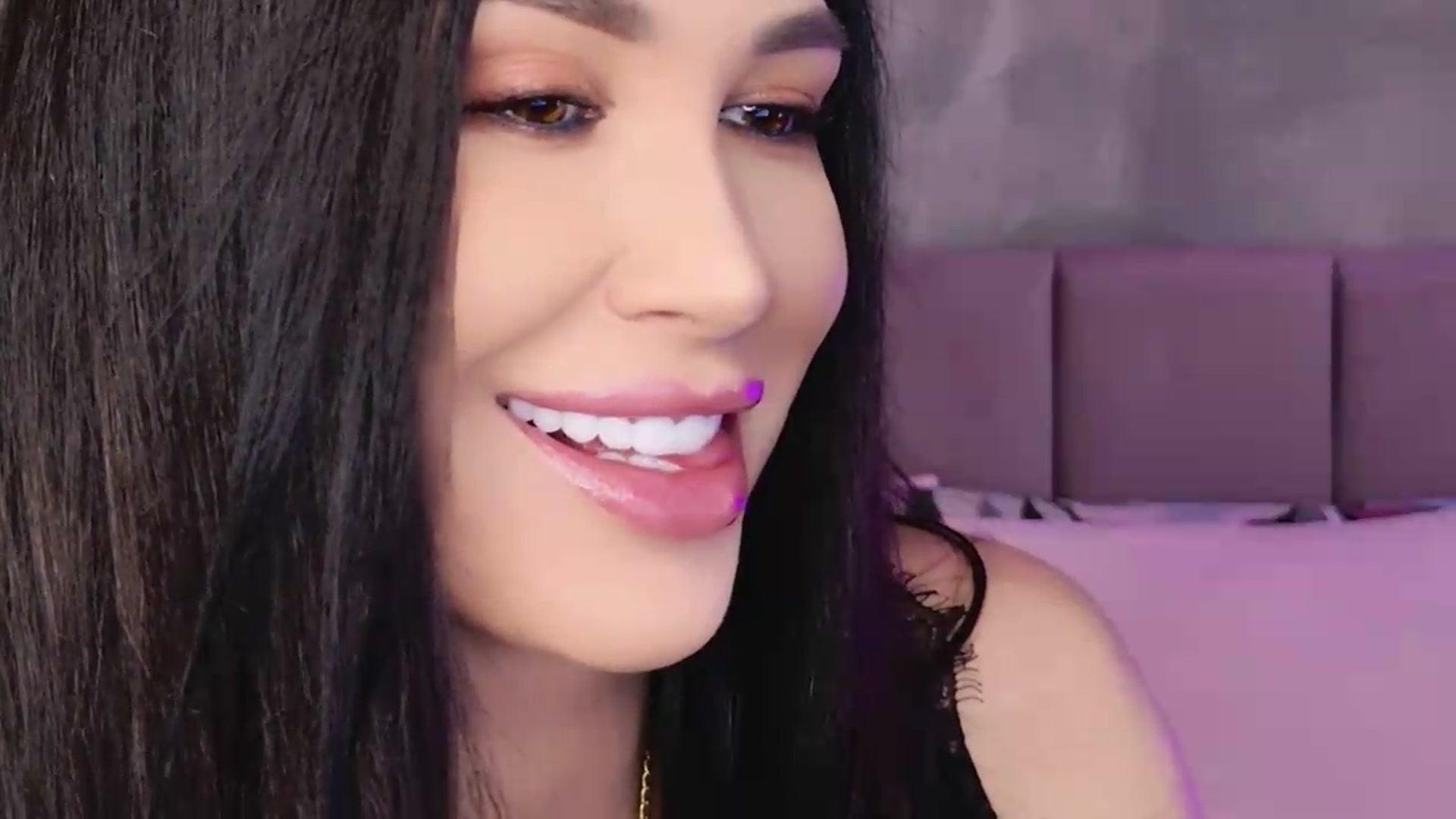 Gallery image thumbnail from Monalise's myfreecams stream on, 09/07/2026, 17:46 image 2 of 20