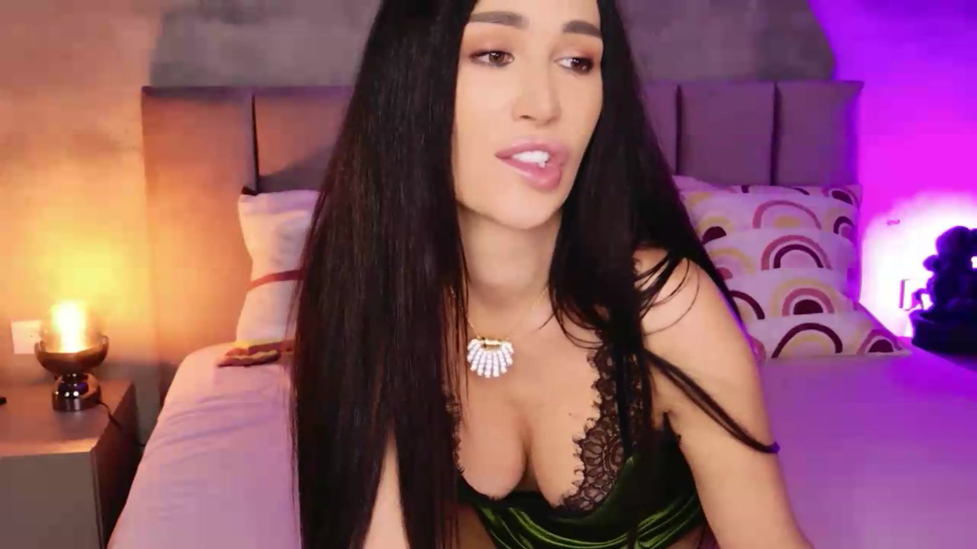 Gallery image thumbnail from Monalise's myfreecams stream on, 09/07/2026, 18:34 image 12 of 20