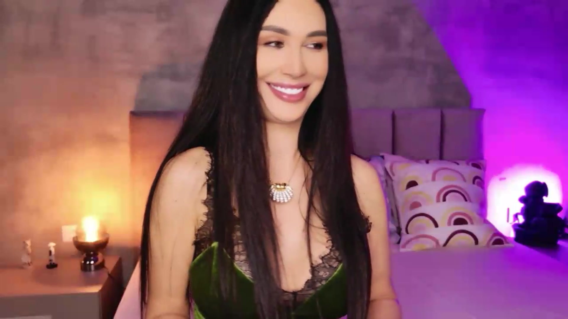 Gallery image thumbnail from Monalise's myfreecams stream on, 09/07/2026, 18:34 image 4 of 20