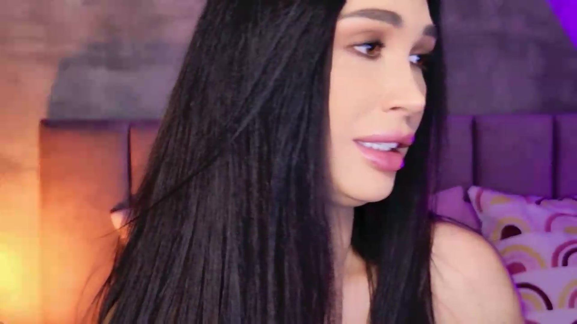Gallery image thumbnail from Monalise's myfreecams stream on, 09/09/2026, 17:19 image 16 of 20