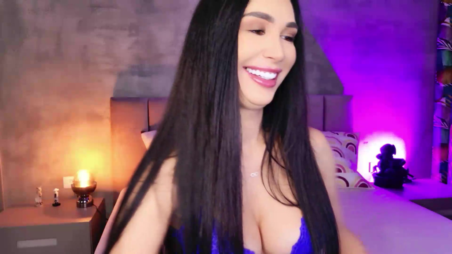 Gallery image thumbnail from Monalise's myfreecams stream on, 09/10/2026, 15:52 image 12 of 20