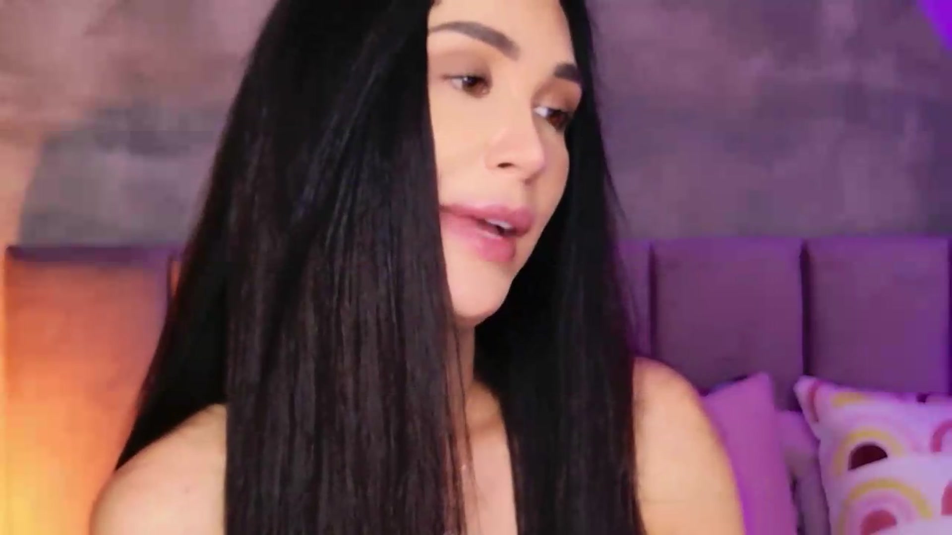 Gallery image thumbnail from Monalise's myfreecams stream on, 09/10/2026, 19:48 image 14 of 20