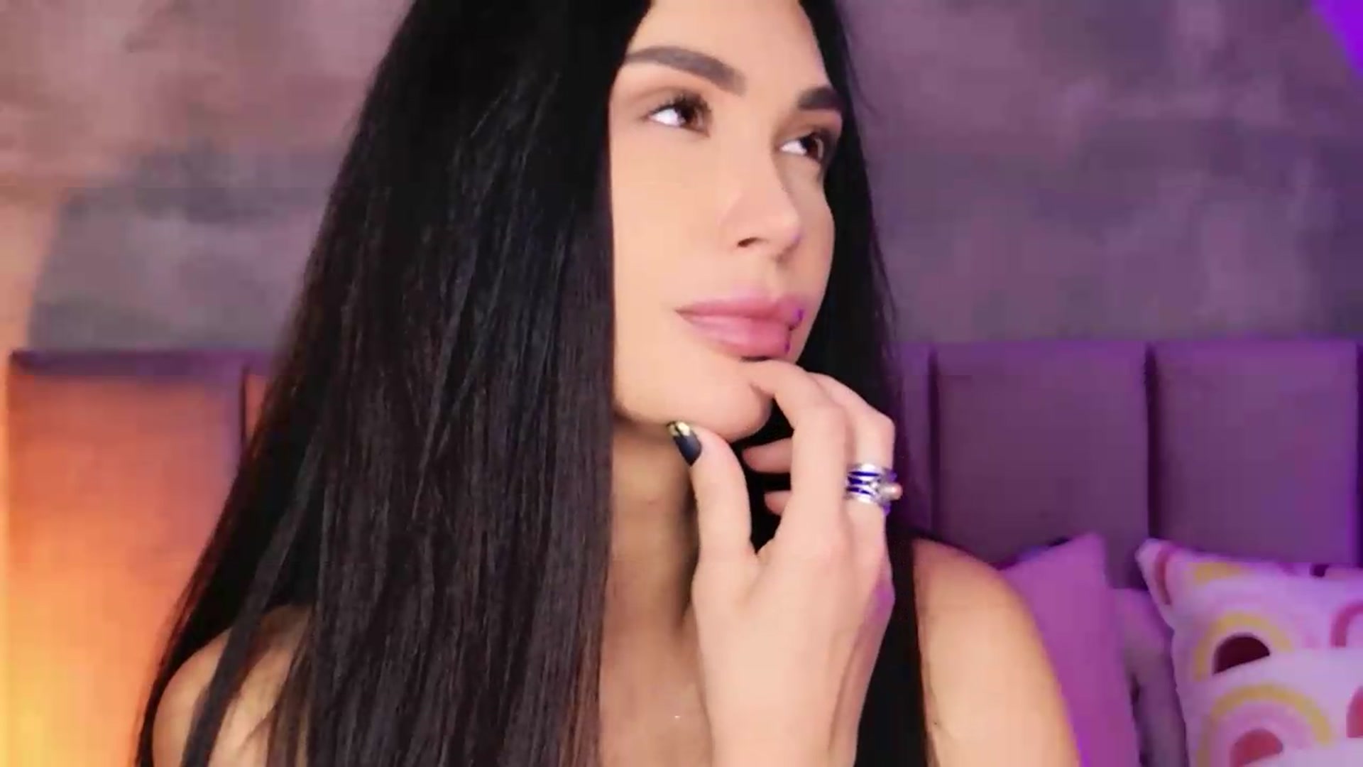 Gallery image thumbnail from Monalise's myfreecams stream on, 09/10/2026, 19:48 image 18 of 20
