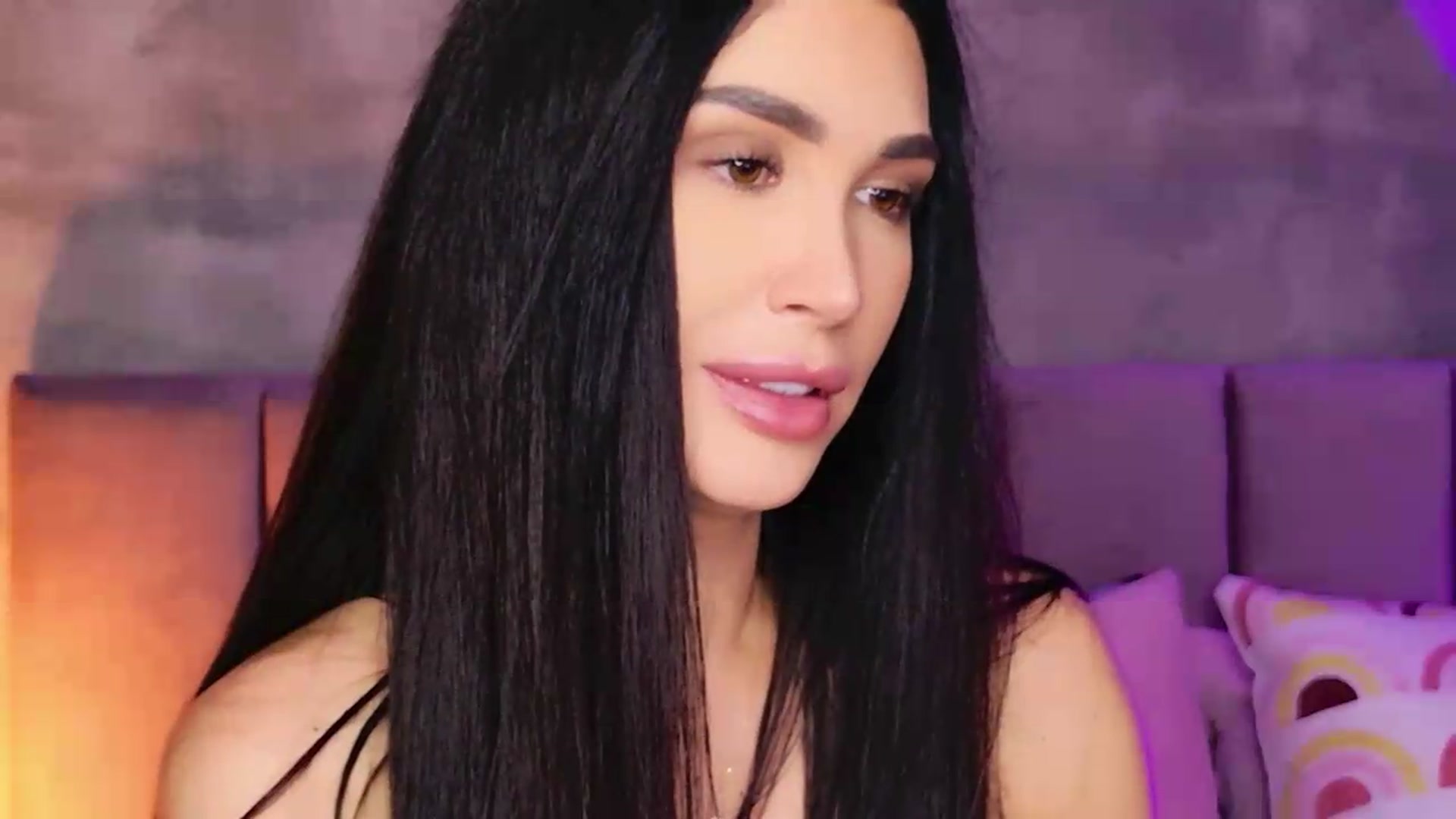 Gallery image thumbnail from Monalise's myfreecams stream on, 09/10/2026, 19:48 image 10 of 20