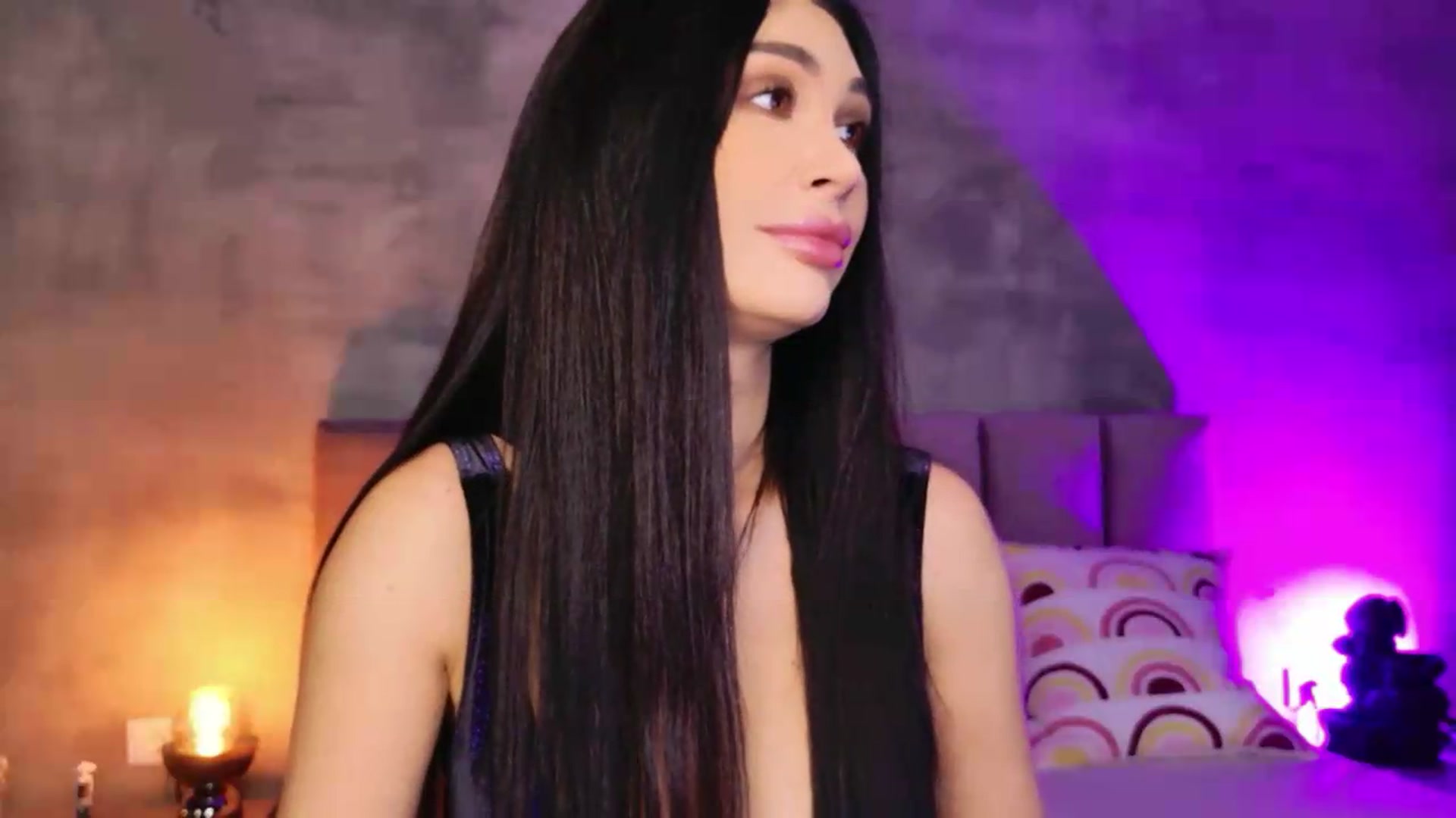 Gallery image thumbnail from Monalise's myfreecams stream on, 09/12/2026, 15:47 image 15 of 20
