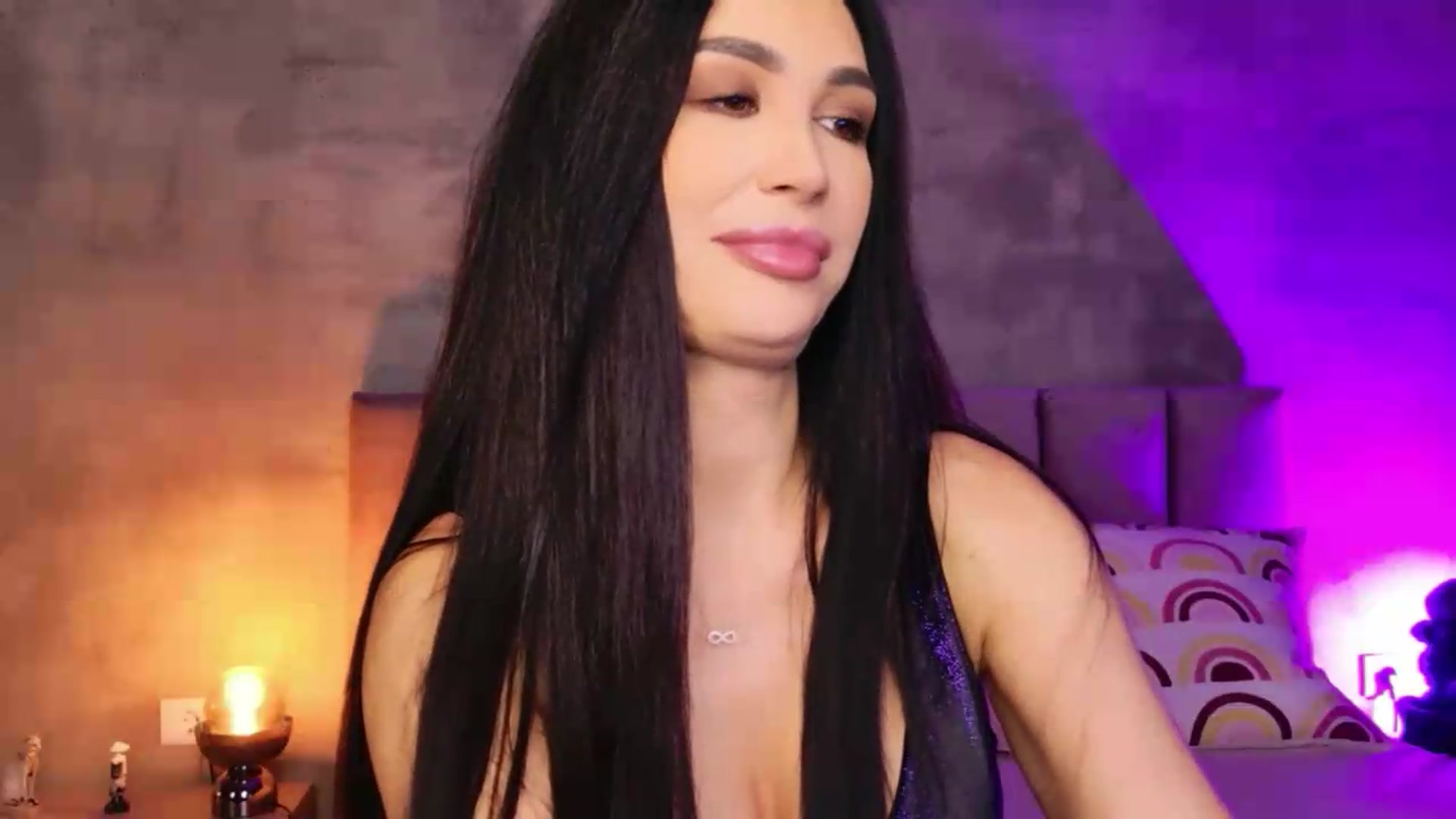 Gallery image thumbnail from Monalise's myfreecams stream on, 09/12/2026, 18:06 image 7 of 20
