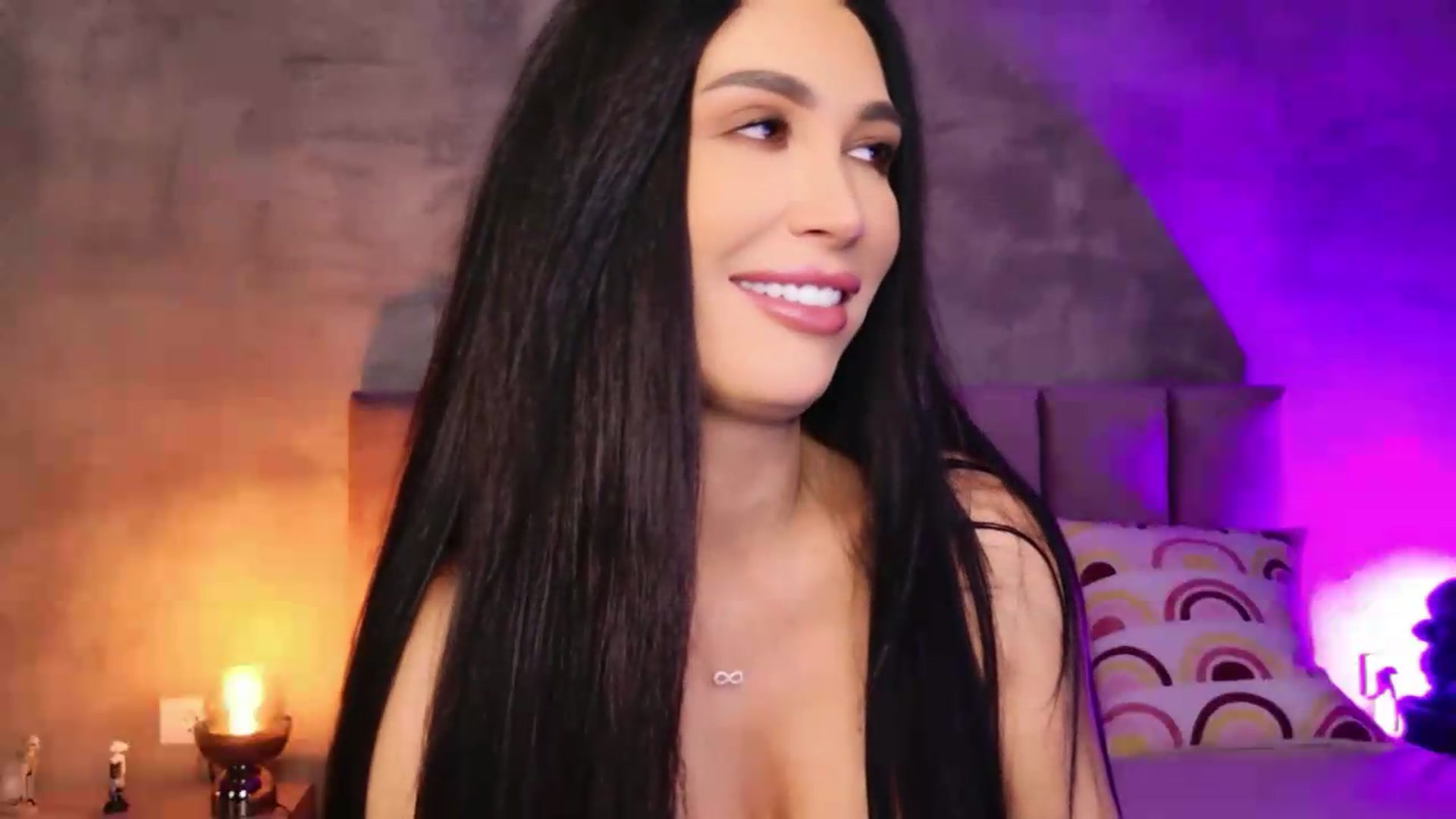 Gallery image thumbnail from Monalise's myfreecams stream on, 09/12/2026, 18:06 image 6 of 20