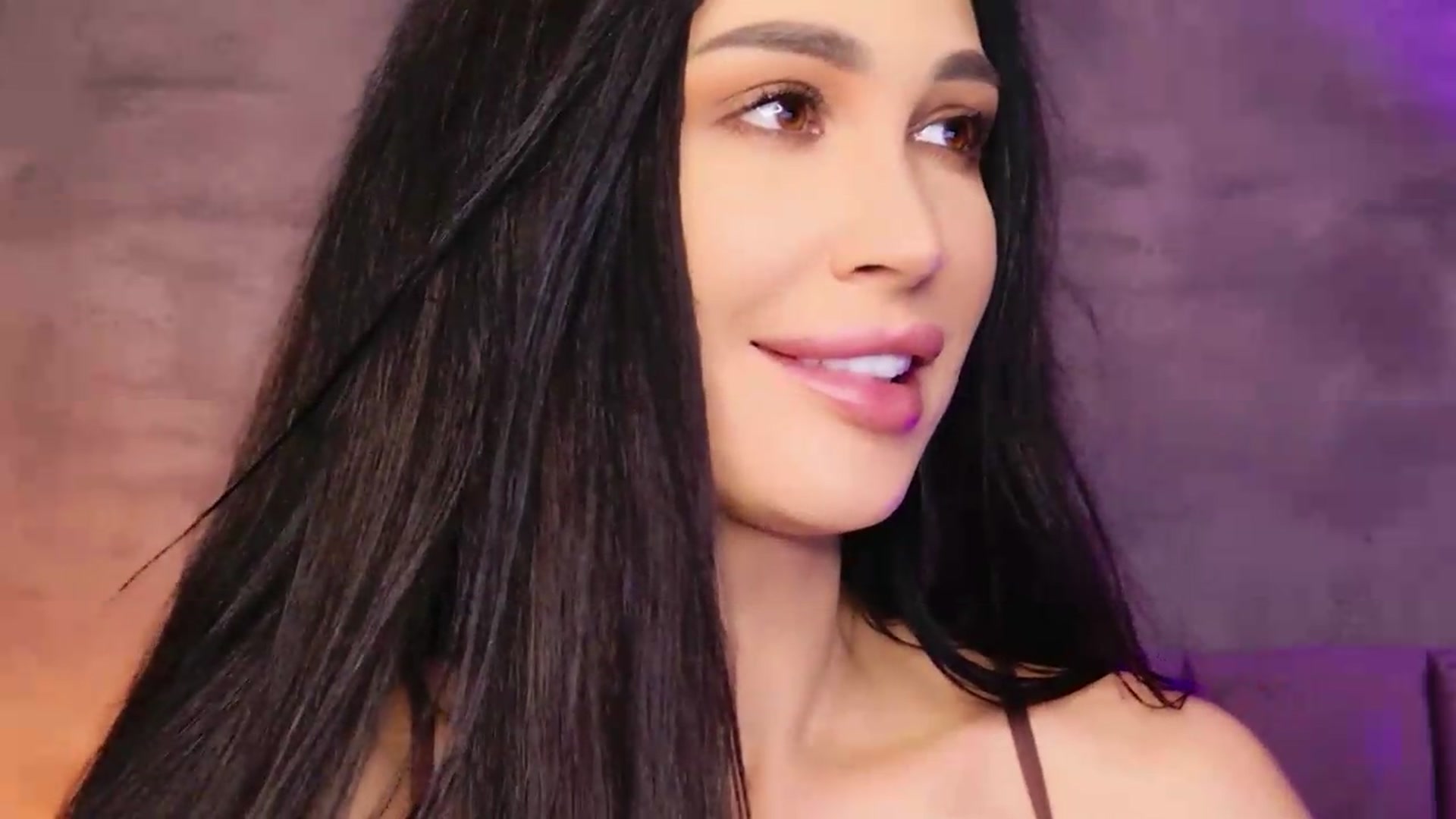 Gallery image thumbnail from Monalise's myfreecams stream on, 09/13/2026, 18:18 image 9 of 20