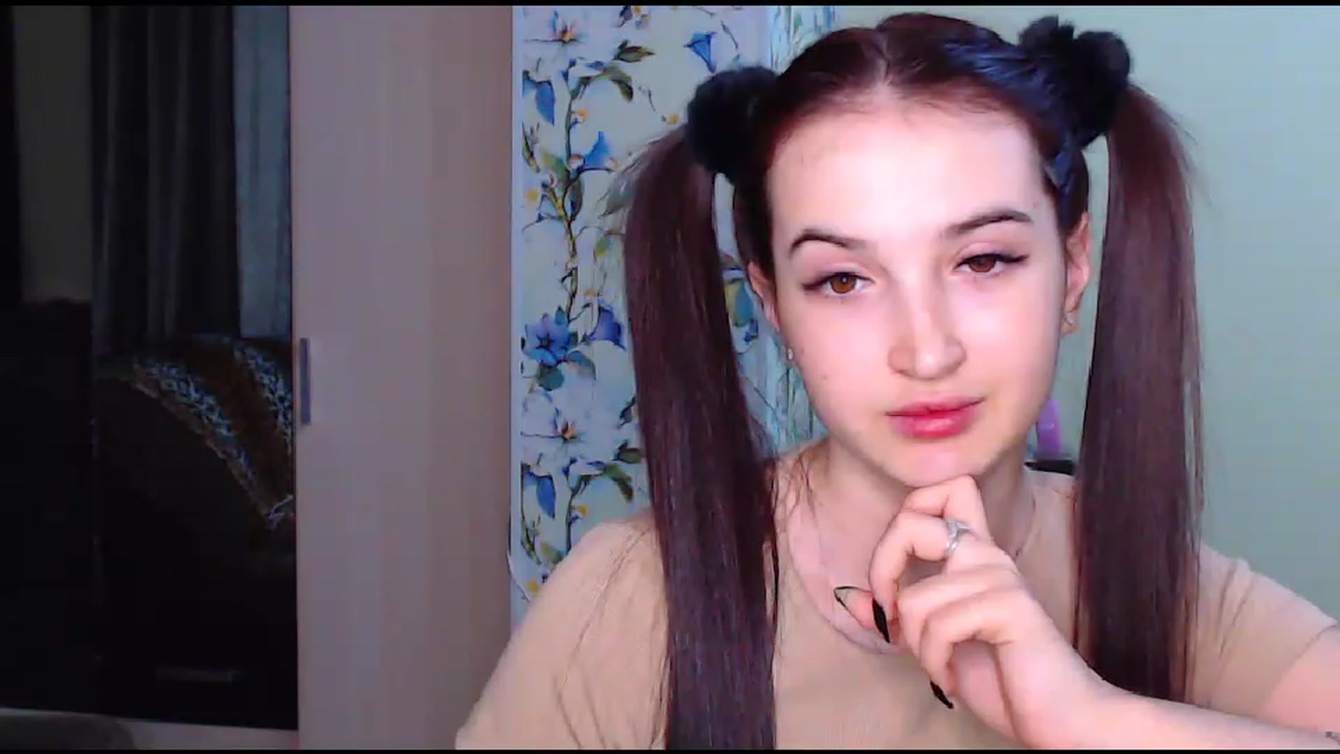 Gallery image thumbnail from MoneyLadyy's myfreecams stream on, 11/14/2022, 19:43 image 18 of 20