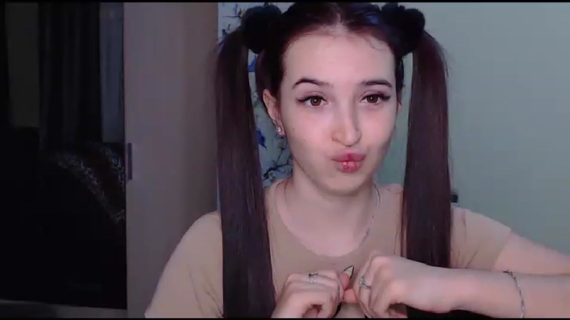 Gallery image thumbnail from MoneyLadyy's myfreecams stream on, 11/14/2022, 19:43 image 12 of 20