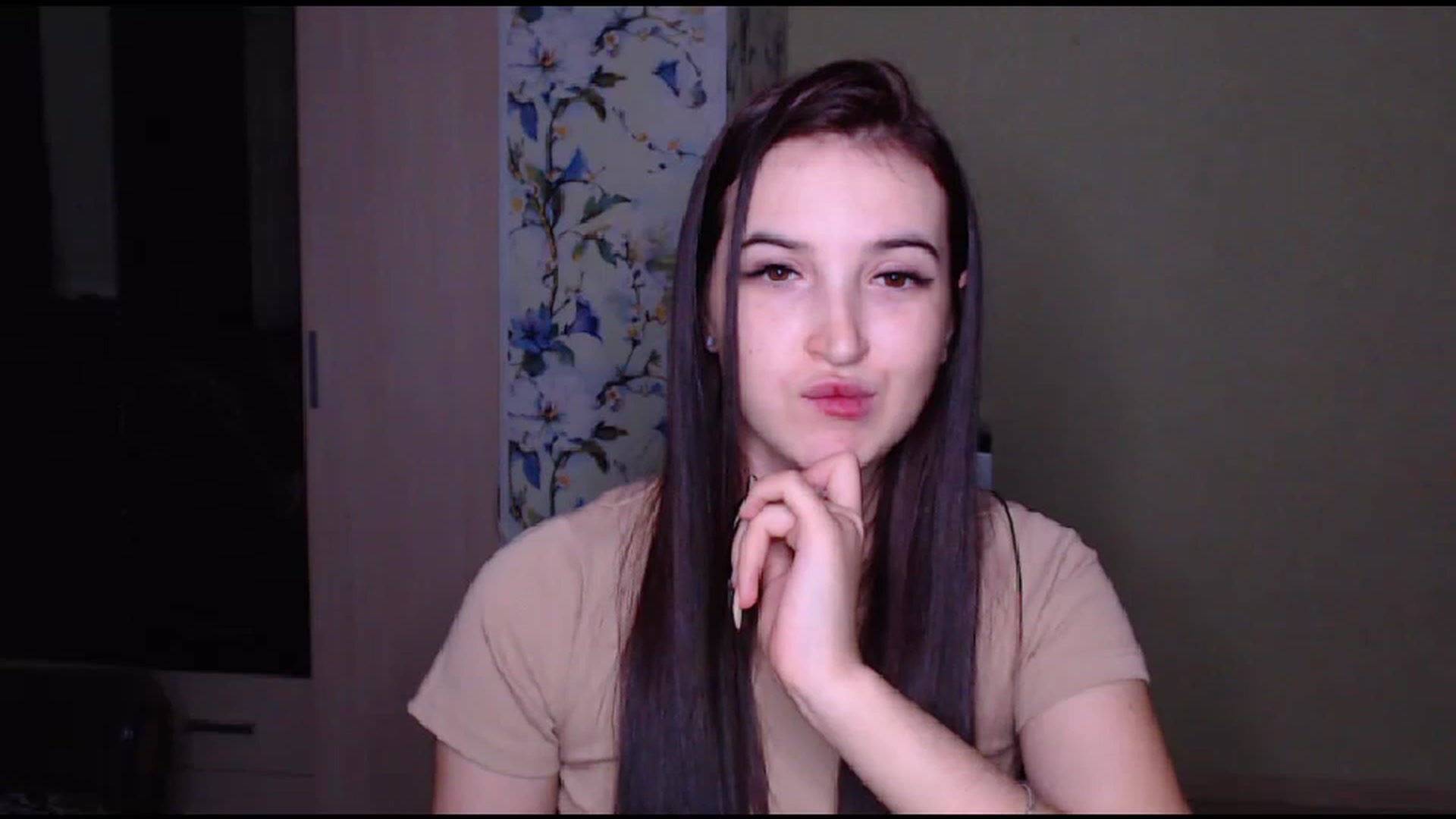 Gallery image thumbnail from MoneyLadyy's myfreecams stream on, 11/14/2022, 21:30 image 14 of 20