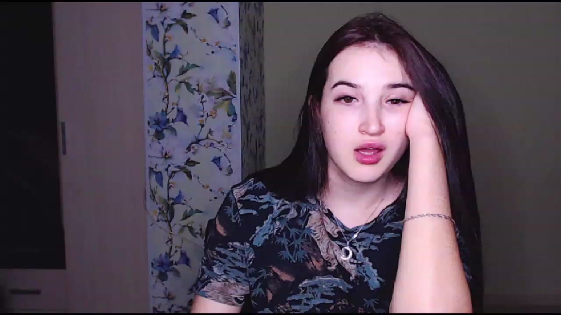 Gallery image thumbnail from MoneyLadyy's myfreecams stream on, 11/21/2022, 20:42 image 8 of 20
