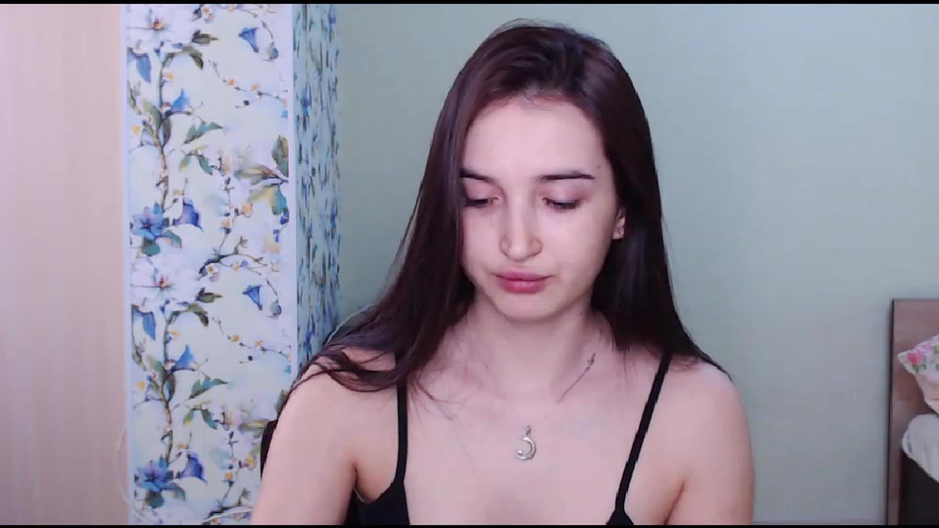 Gallery image thumbnail from MoneyLadyy's myfreecams stream on, 12/12/2022, 10:21 image 12 of 20