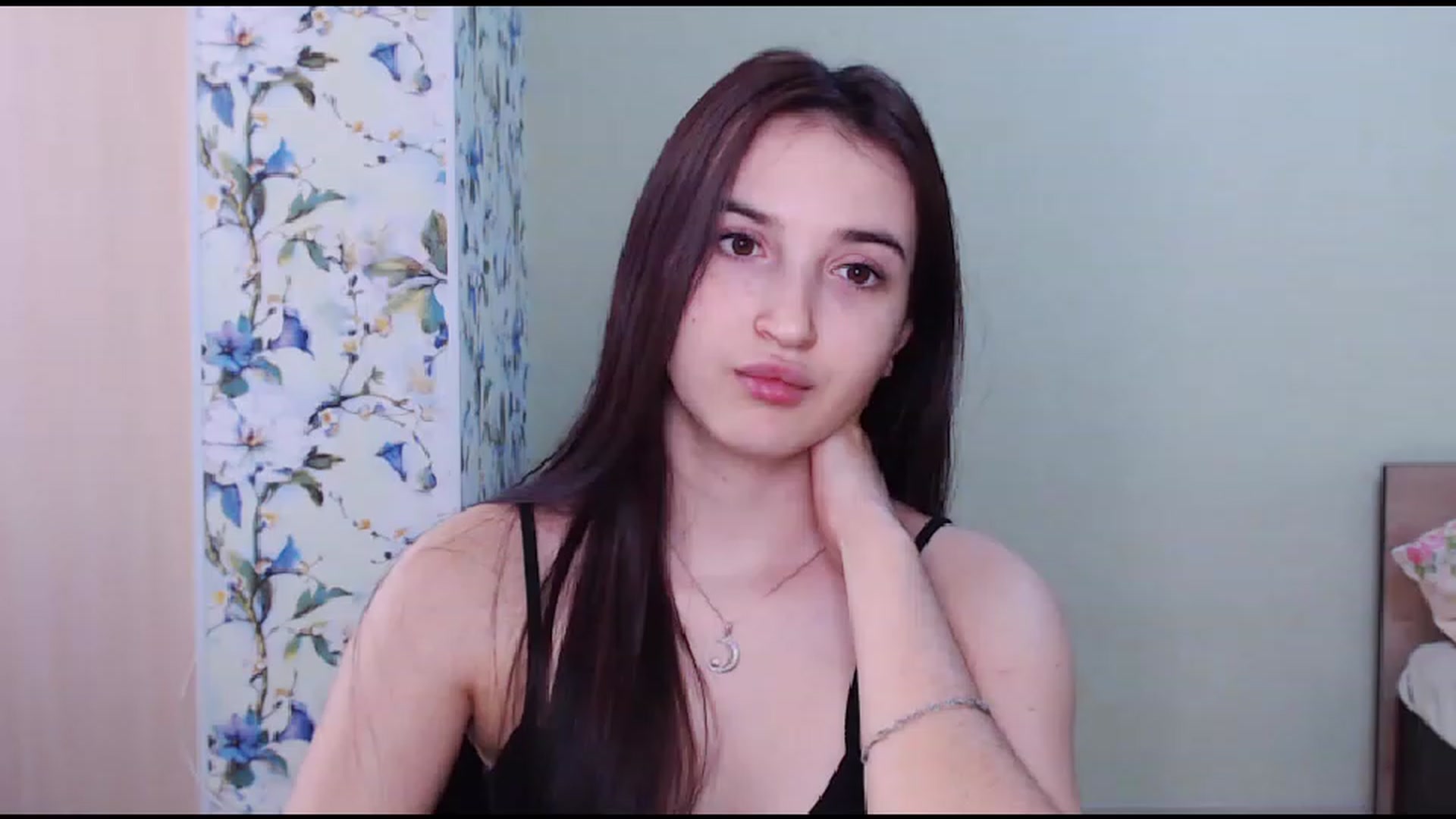 Gallery image thumbnail from MoneyLadyy's myfreecams stream on, 12/12/2022, 10:21 image 11 of 20