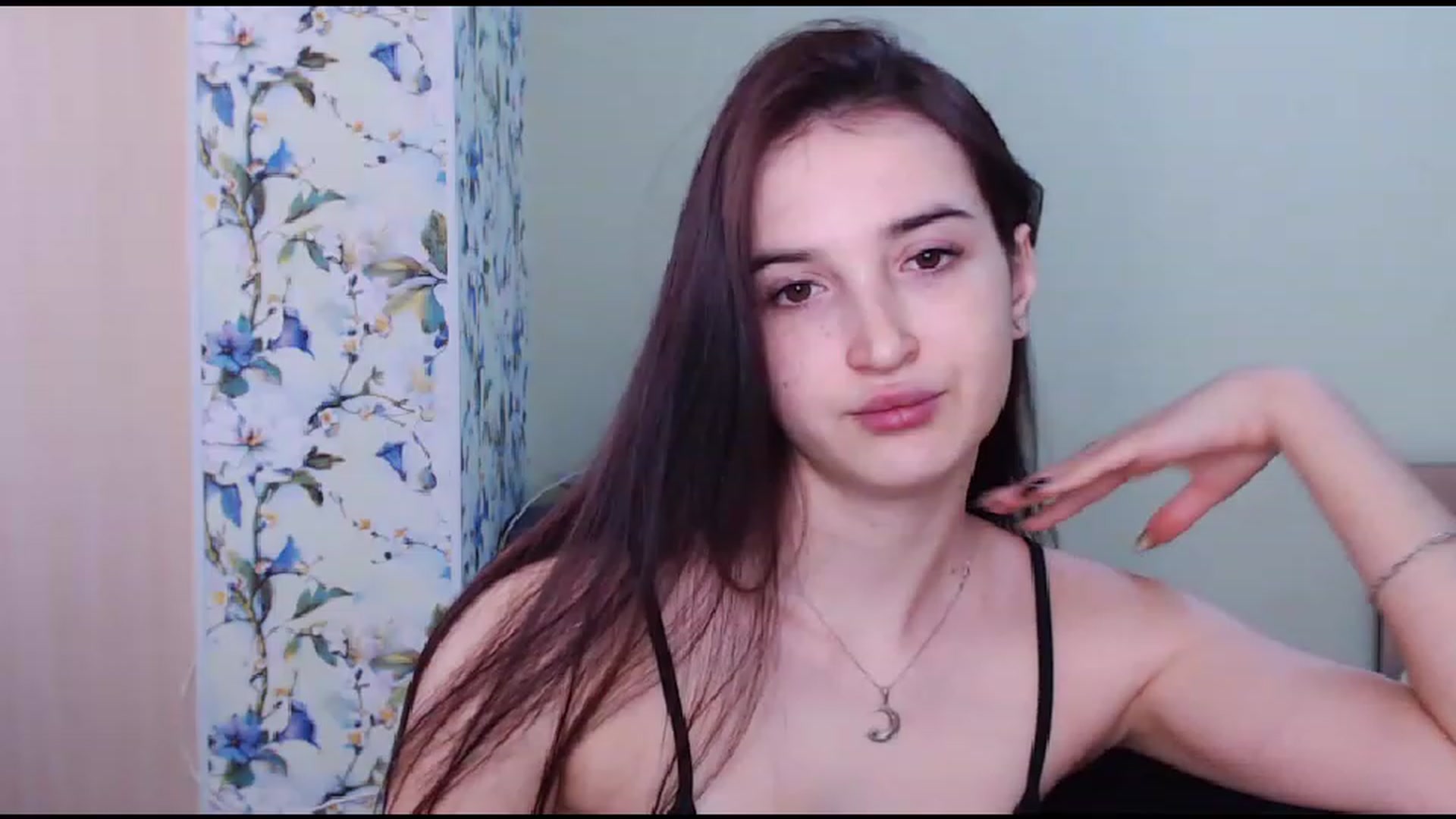 Gallery image thumbnail from MoneyLadyy's myfreecams stream on, 12/12/2022, 10:21 image 17 of 20