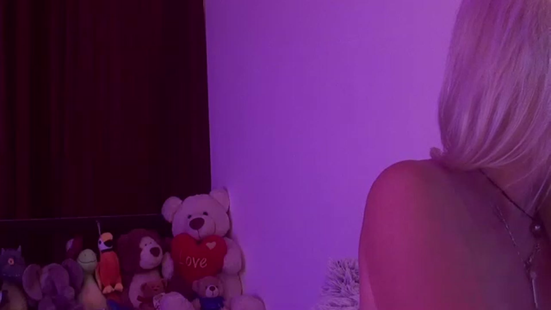 Gallery image thumbnail from MoniCutex's myfreecams stream on, 08/14/2023, 03:19 image 11 of 20