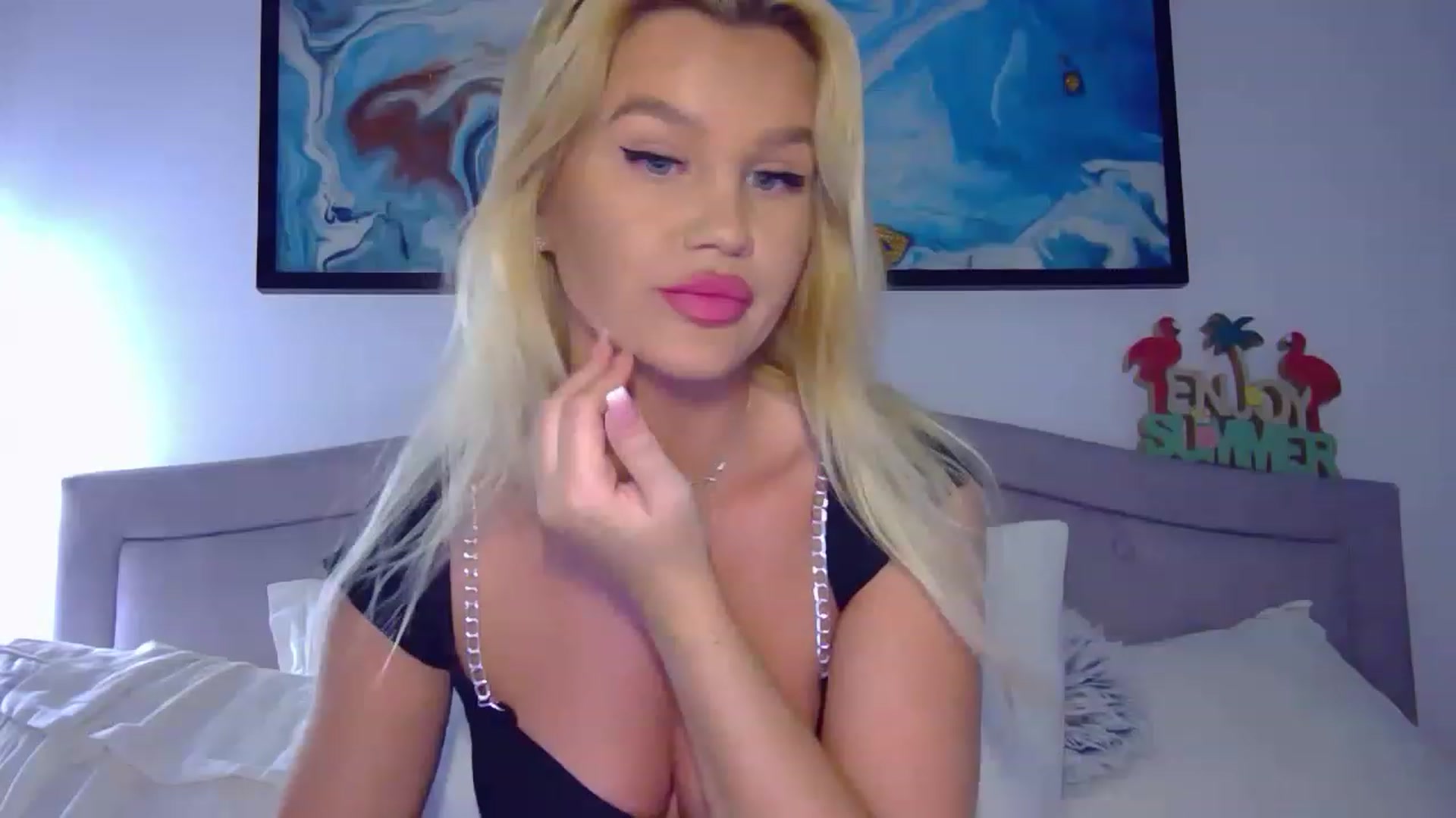 Gallery image thumbnail from Moni_'s myfreecams stream on, 07/26/2023, 04:12 image 11 of 20