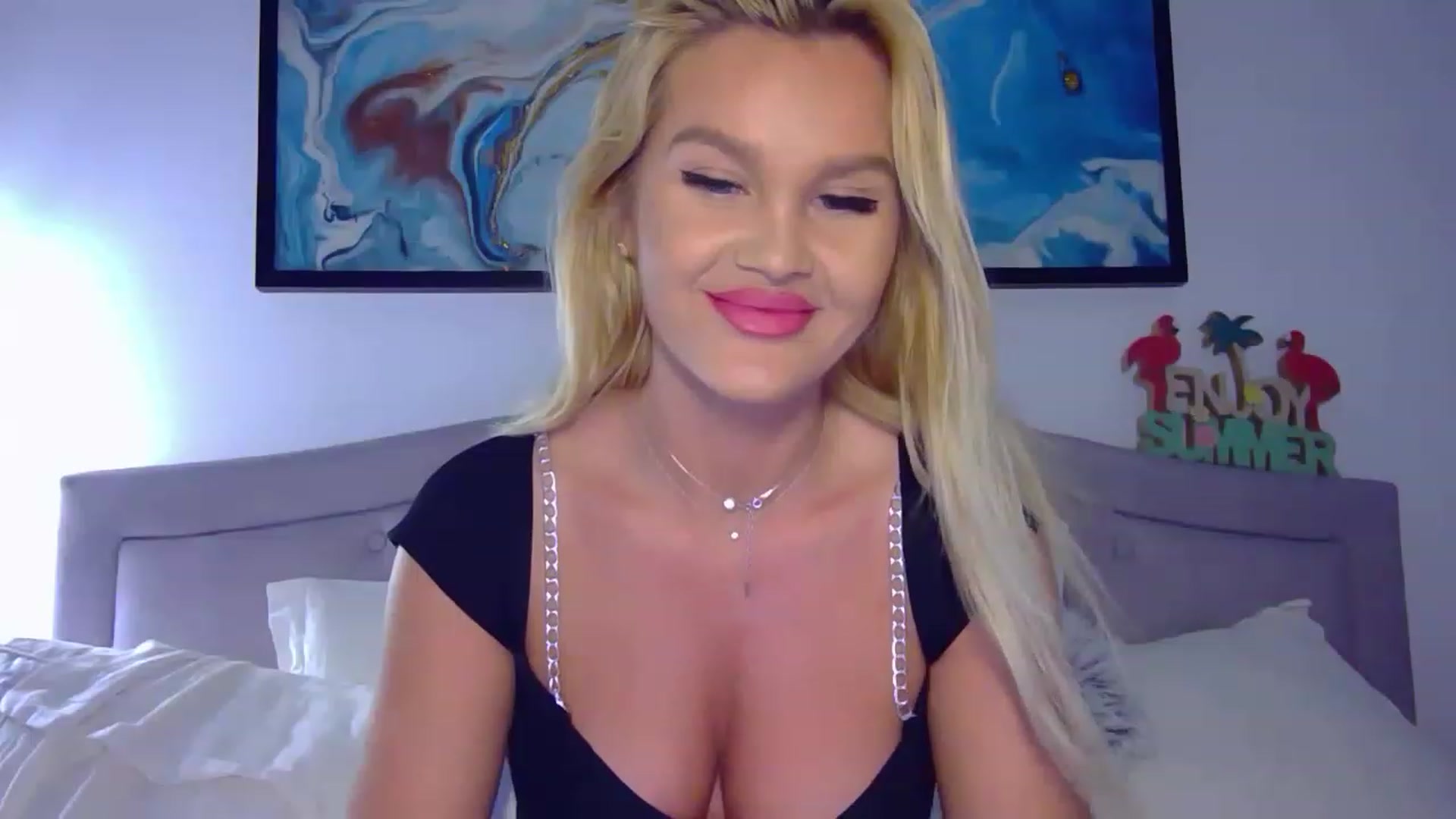 Gallery image thumbnail from Moni_'s myfreecams stream on, 07/26/2023, 04:12 image 17 of 20