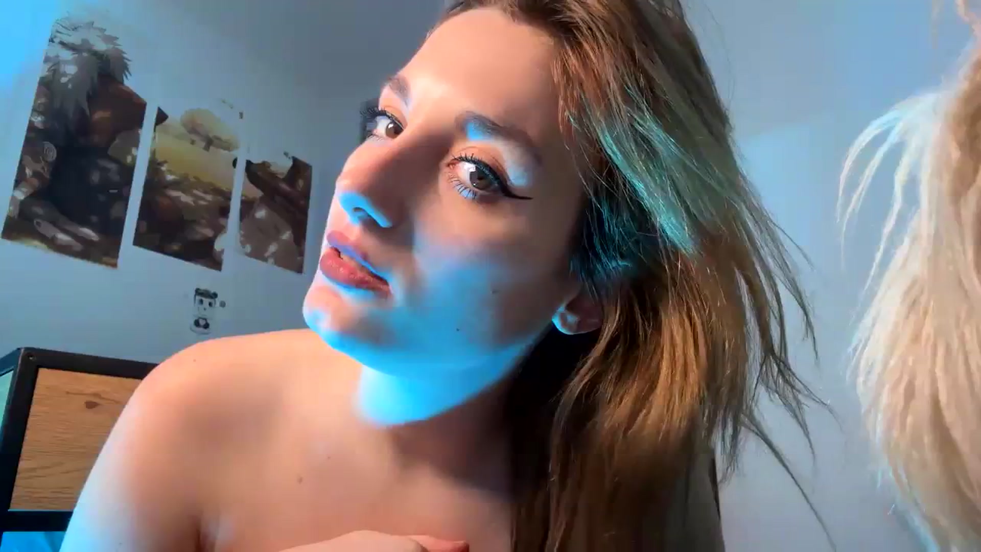 Gallery image thumbnail from Monic1's myfreecams stream on, 11/22/2023, 24:47 image 17 of 20